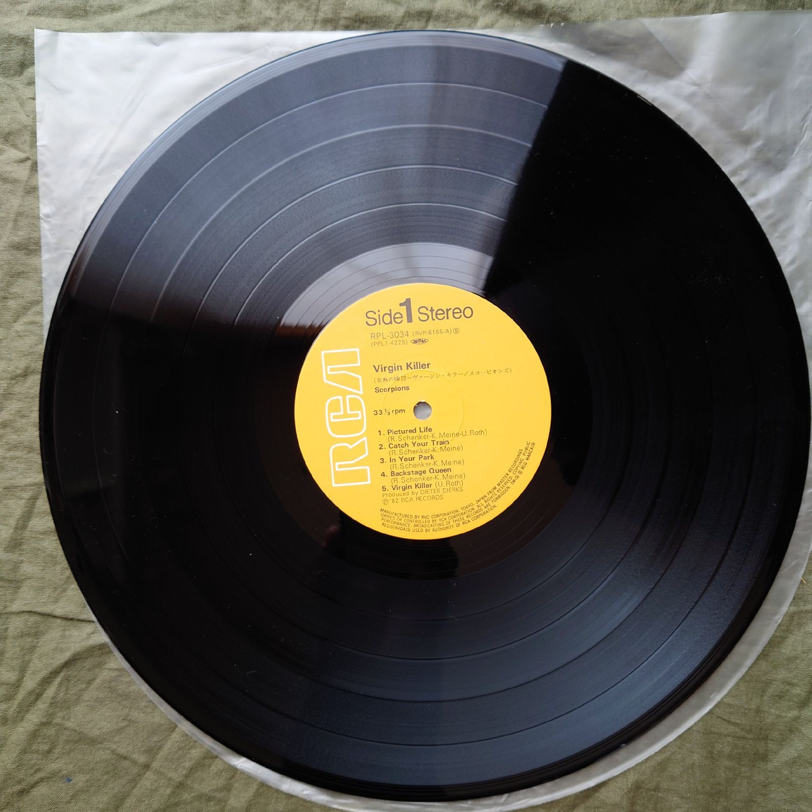 傷なし美盤 美ジャケ 美品 1982年 国内盤 スコーピオンズ Scorpions LP