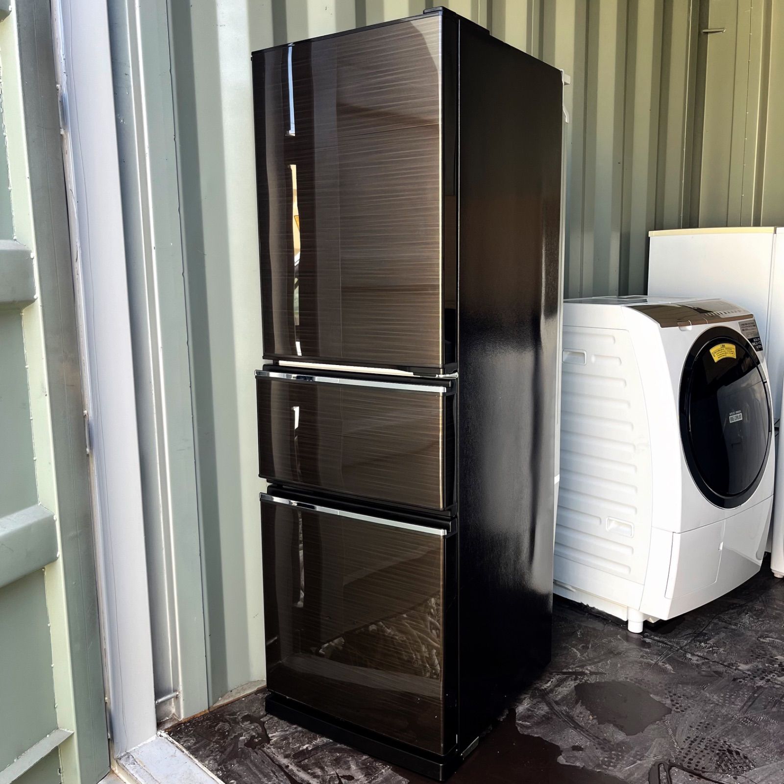 217 取付無料！三菱木目調自動製氷機付きおしゃれインテリア272L3ドア冷蔵庫 217 取付無料！三菱木目調自動製氷機付きおしゃれインテリア272L3ドア