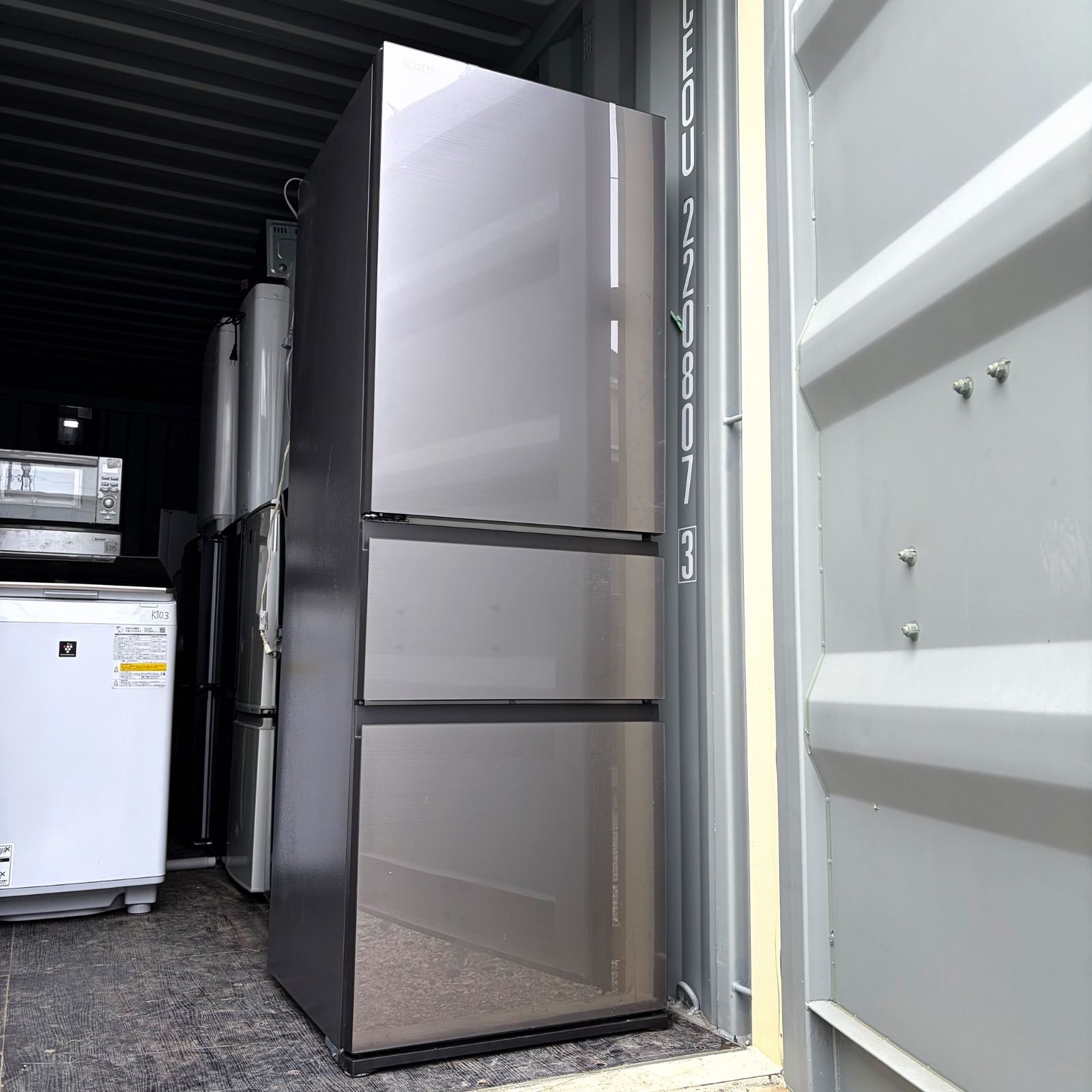 378取付無料！定価約14万！ほぼ新品！東芝ベジータ高性能シルバー3ドア