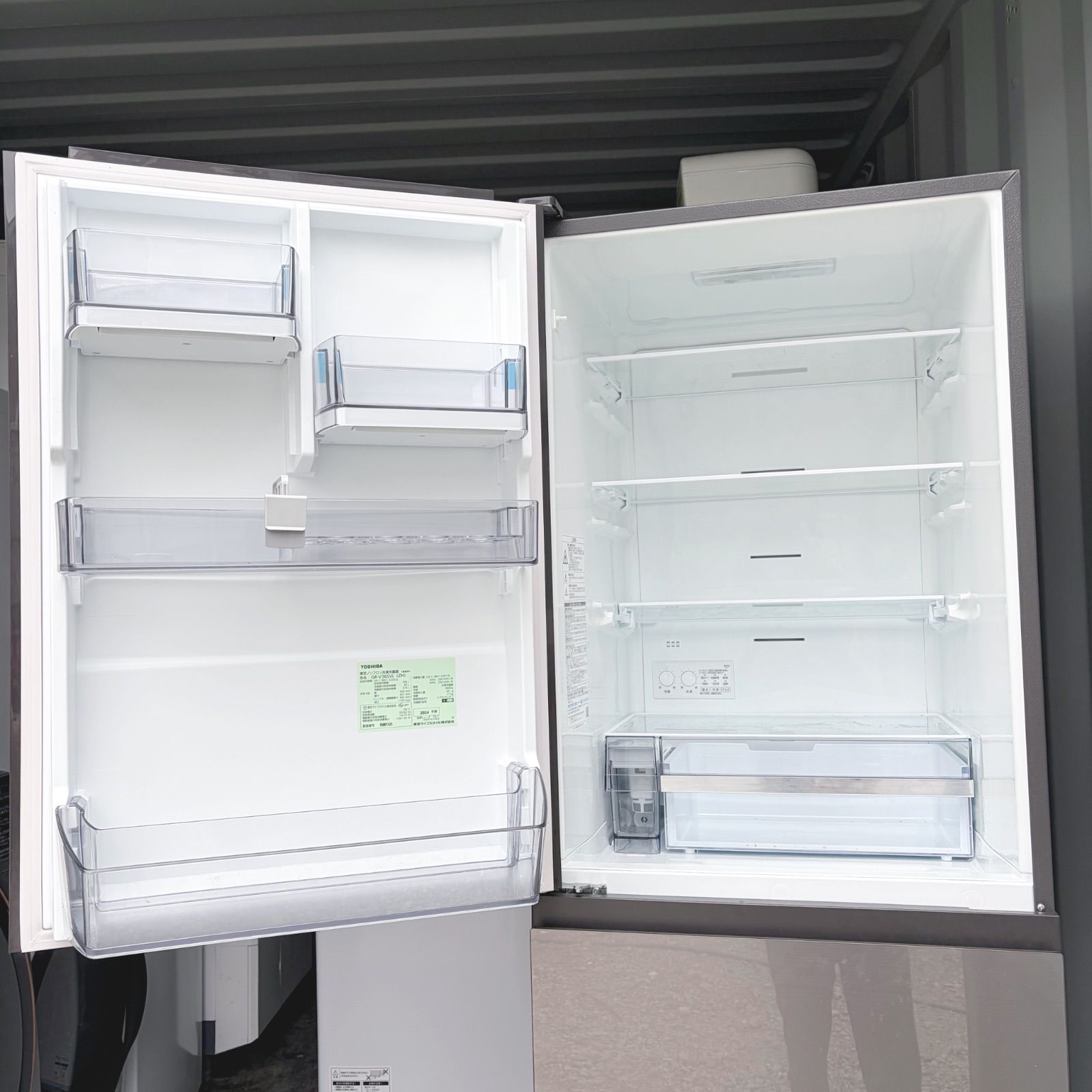 378取付無料！定価約14万！ほぼ新品！東芝ベジータ高性能シルバー3ドア