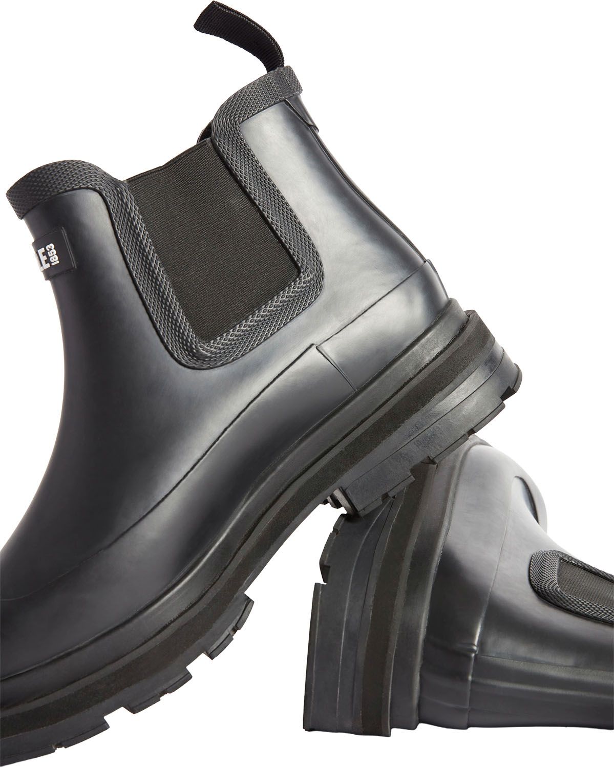  エーグル AIGLE LESSFOR OPEN M ZZHNC 95 006 ノワール 雨具小物 雨具 レインウェア