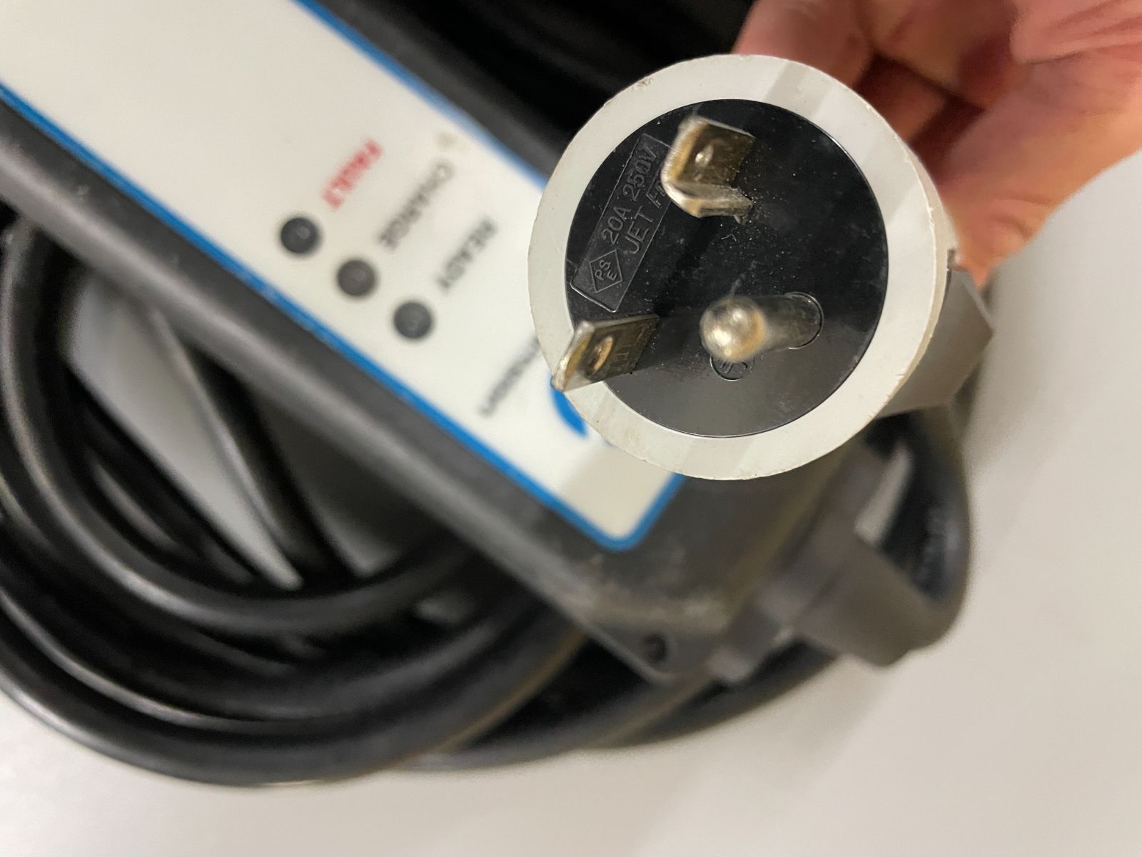 日産 リーフ 充電ケーブル 200V 15A 9690 3NK5E 中古品 菅186 - メルカリ