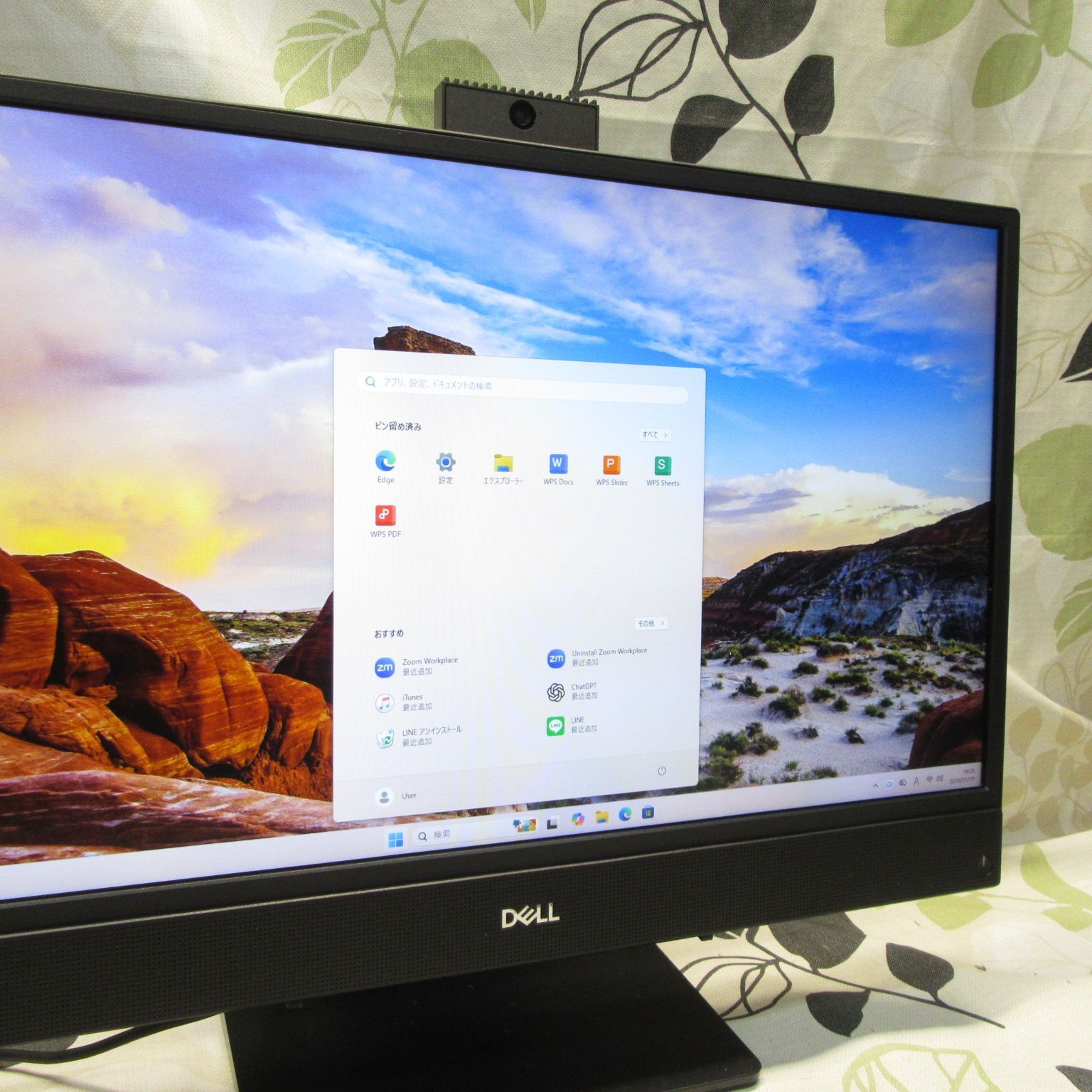 超特価！Win11公式対応CPU/メ8G/SSD/カメラ/フレームレス/HDMI - メルカリ