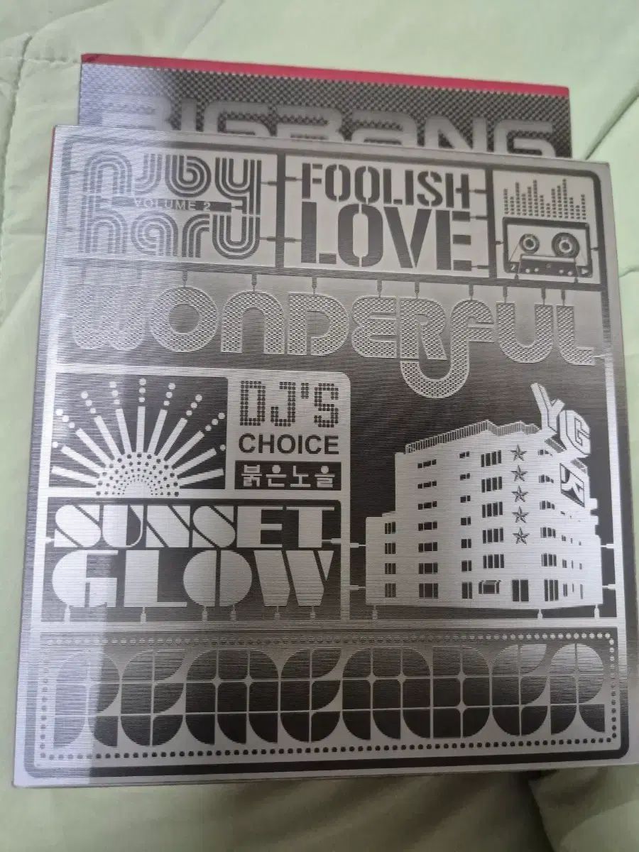 BIGBANG 2nd Album V.I. サイン盤 - メルカリ