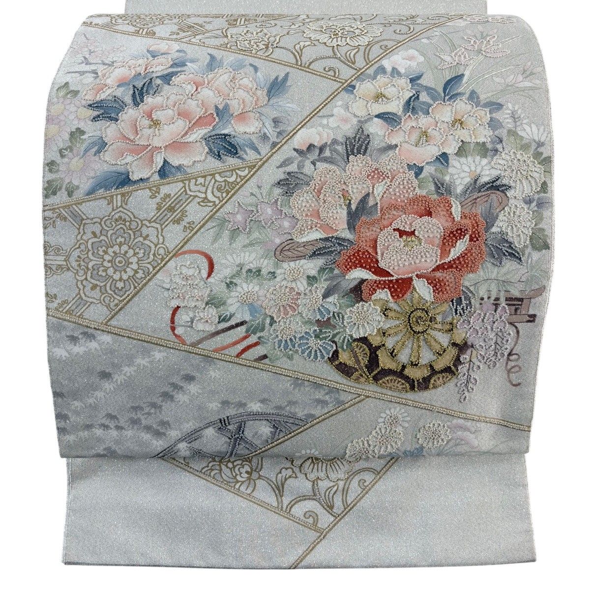 美品】 袋帯 秀品 関西仕立て 花車 花唐草 相良刺繍 銀通し 灰白