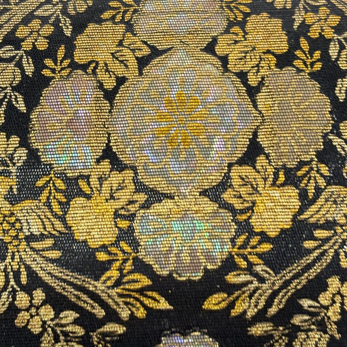 袋帯　螺鈿　礼装用　お太鼓柄　美品　華紋 袋帯 秀品 華文 鳥 箔 螺鈿 金色 お太鼓柄 正絹 【中古】 - メルカリ