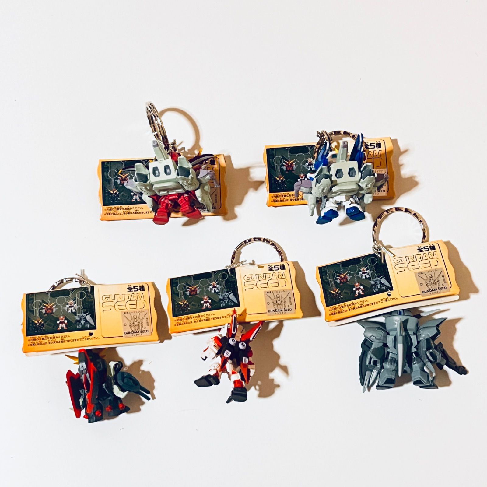 【非売品】未使用 ガンダムSEEDフィギュアキーホルダー6体セット 機動戦士ガンダムSEED フィギュアキーホルダー5 全5種 / フリーダム