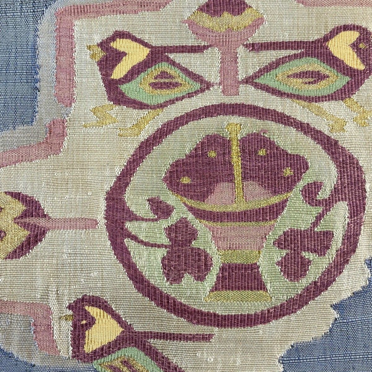 ３L・松葉仕立て名古屋帯、青紫に金糸・銀糸の円の柄、正絹、落款有り　ａ7 3L・松葉仕立て名古屋帯、青紫に金糸・銀糸の円の柄、正絹、落款有り