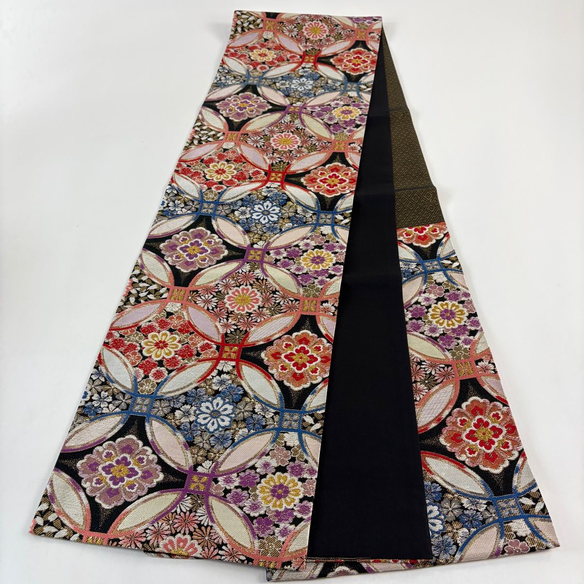 美品】 袋帯 秀品 振袖向き 七宝 華文 金銀糸 刺繍 黒 六通 正絹