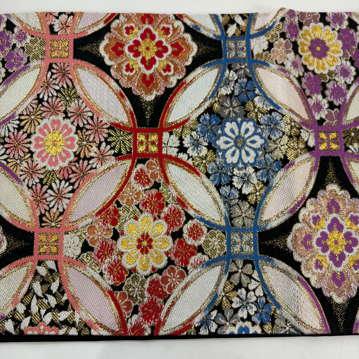 美品】 袋帯 秀品 振袖向き 七宝 華文 金銀糸 刺繍 黒 六通 正絹