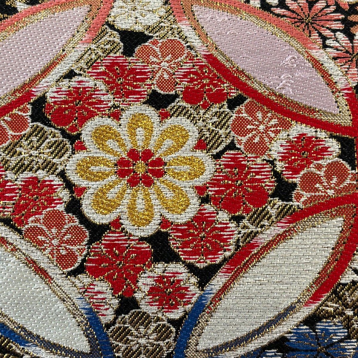 美品】 袋帯 秀品 振袖向き 七宝 華文 金銀糸 刺繍 黒 六通 正絹