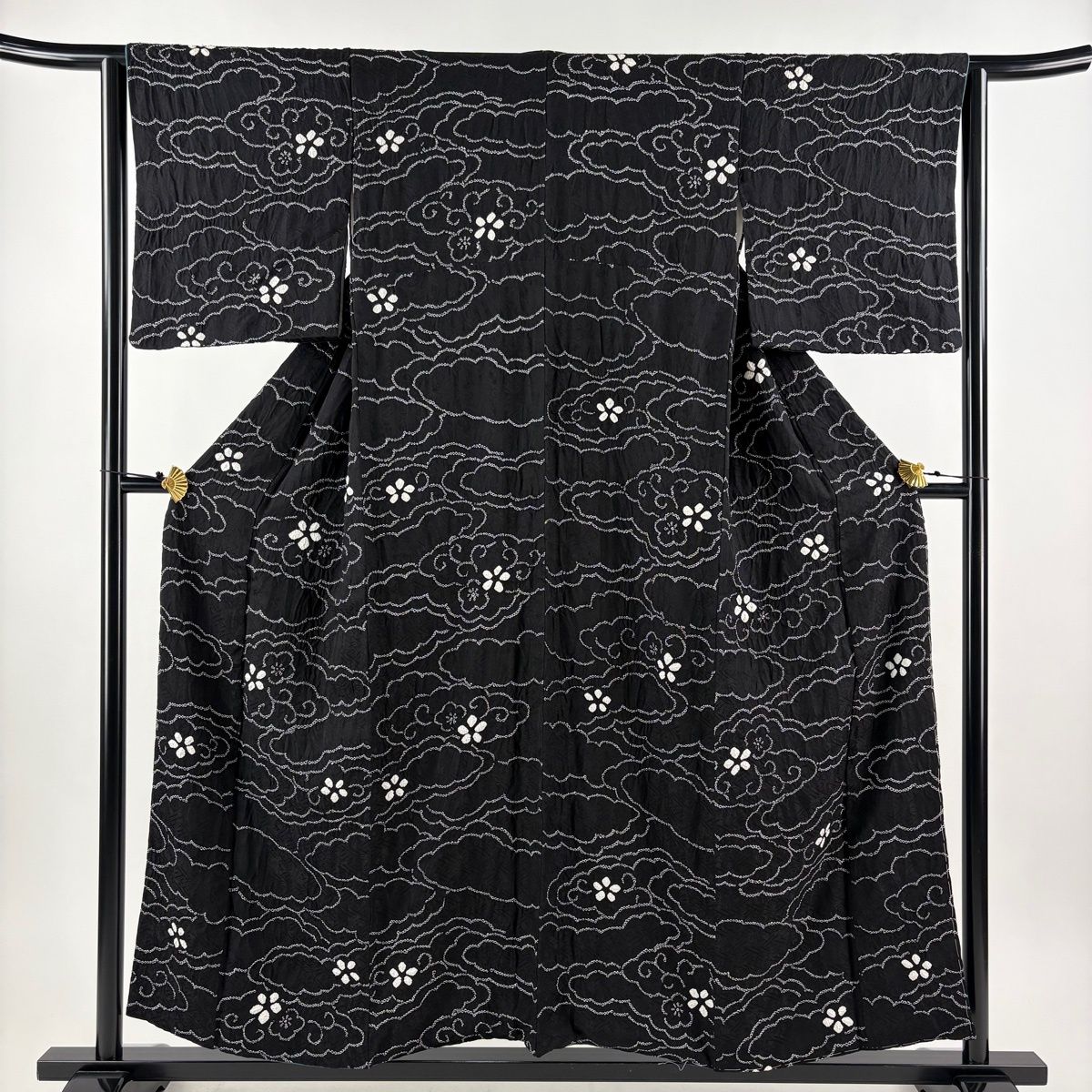 小紋 身丈154.5cm 裄丈62.5cm S 袷 雲文 梅 絞り 黒 正絹 秀品 【中古