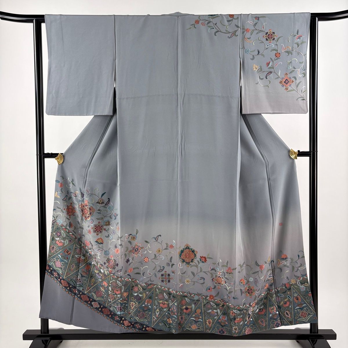 訪問着 身丈155cm 裄丈63.5cm S 袷 落款 花唐草 華文 刺繍 金糸 青灰色