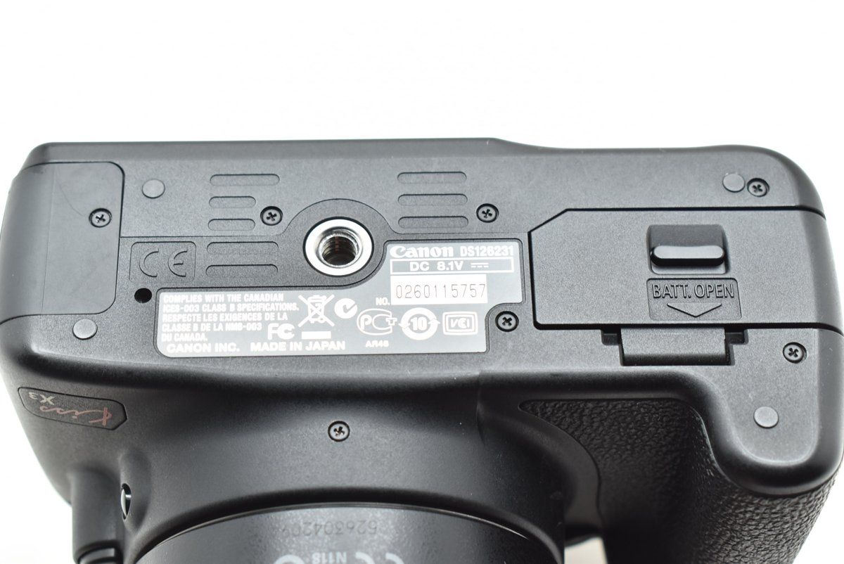 Canon EOS Kiss X3 EF-S 18-55mm F3.5-5.6 デジタル一眼レフ キヤノン