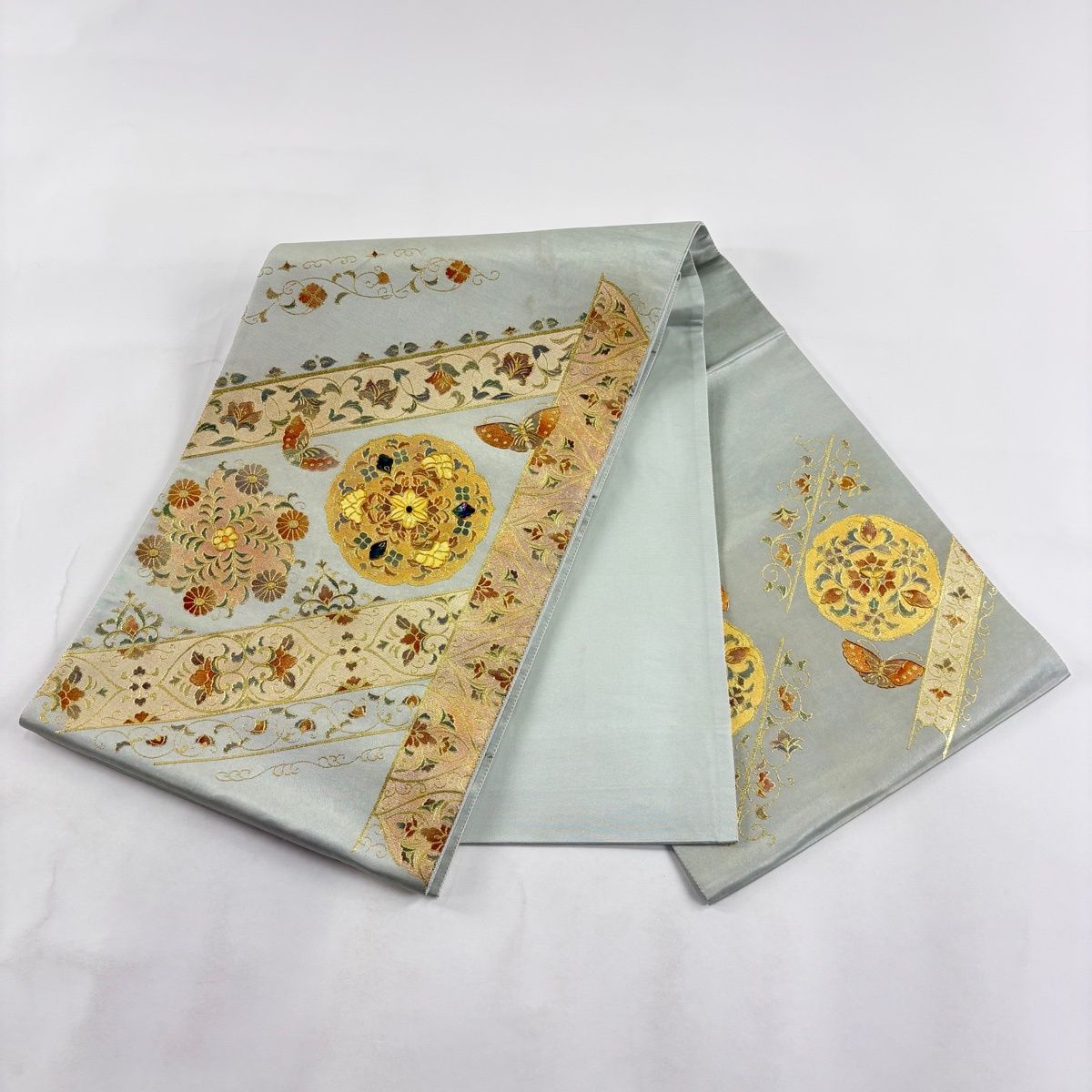 袋帯　螺鈿　礼装用　お太鼓柄　美品　華紋 袋帯 秀品 華文 鳥 箔 螺鈿 金色 お太鼓柄 正絹 【中古】 - メルカリ