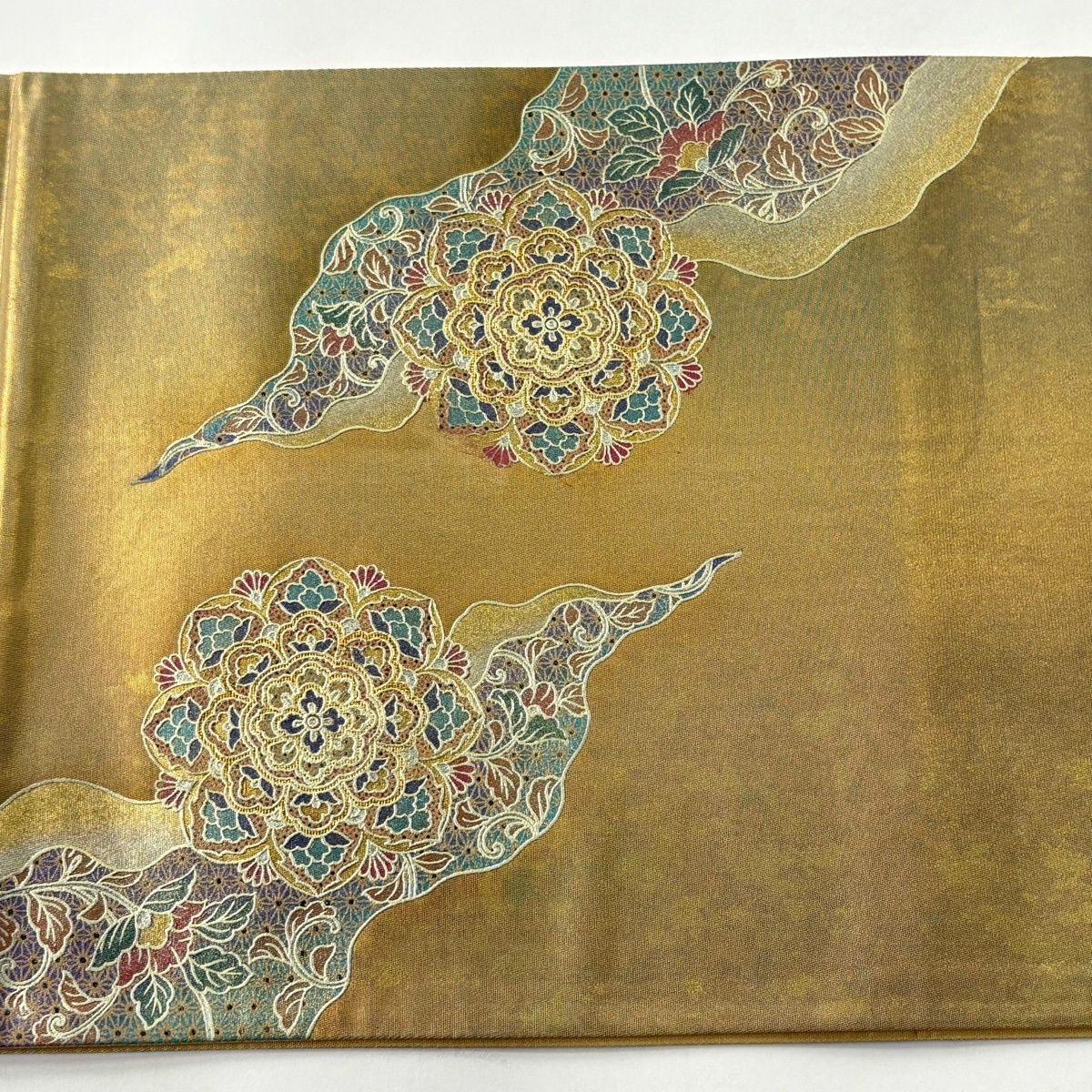 袋帯　螺鈿　礼装用　お太鼓柄　美品　華紋 美品】 袋帯 秀品 華文 花菱 螺鈿 刺繍 灰緑 お太鼓柄 正絹 【中古