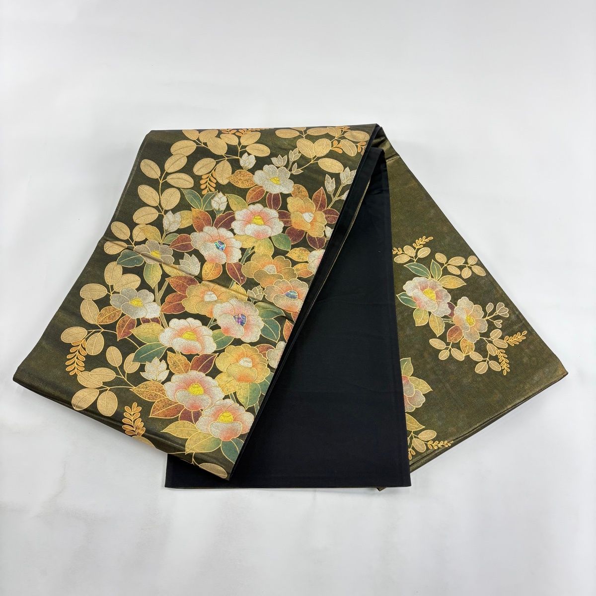 A36未使用　六通柄袋帯　紬　落款 明日香【椿】　お太鼓柄 正絹 A36未使用 六通柄袋帯 紬 落款 明日香【椿】 お太鼓柄 正絹