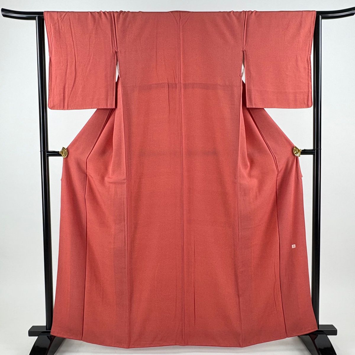 滅多に出ないサイズ‼️41.06㎜❗素晴らしい紋様の縁金具　江戸時代 江戸小紋 身丈161cm 裄丈64.5cm M 袷 落款 鮫文 朱色 正絹 優品 【中古