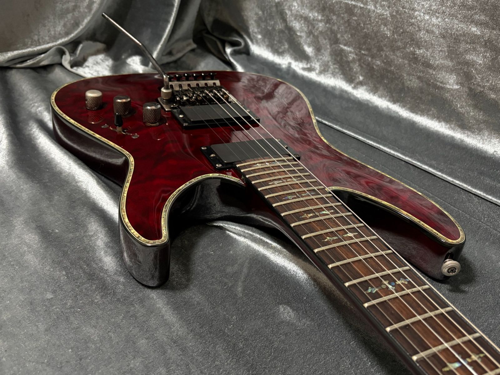 ☆美品 定価253,000円 Schecter AD-C-1-FR-HR EMG搭載 コイルタップ