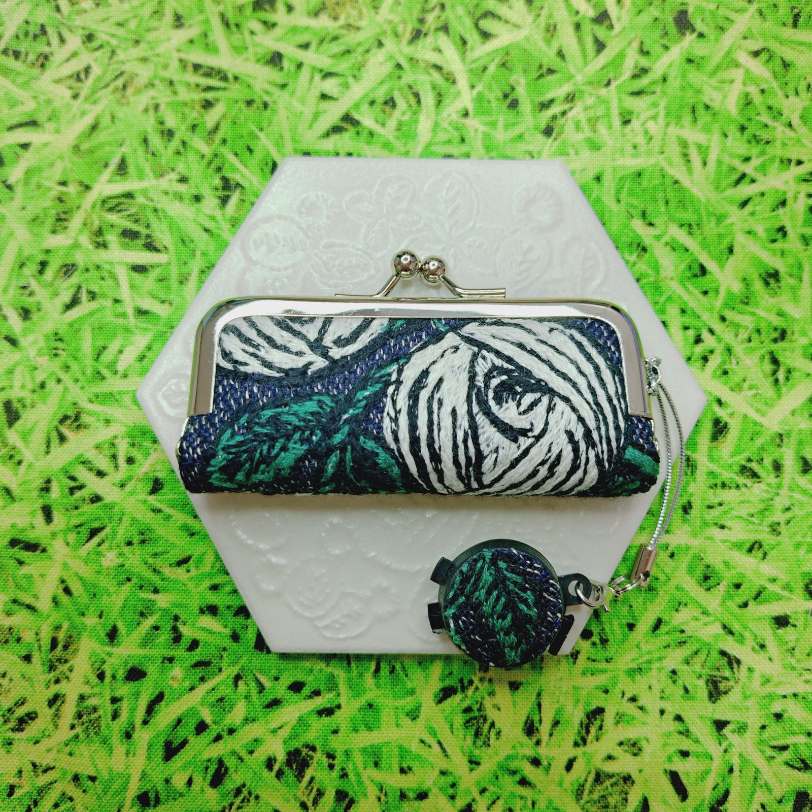 ミナペルホネン✨rosy ロージー ネイビー✨朱肉付き がま口印鑑ケース