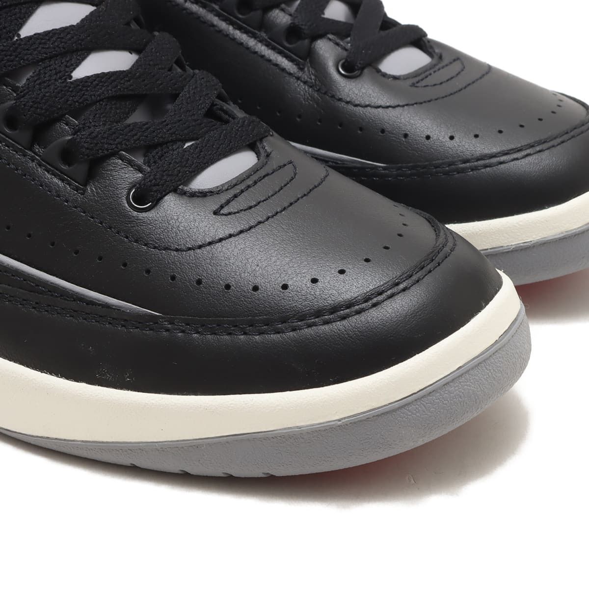 Nike Air Jordan 2 Retro 