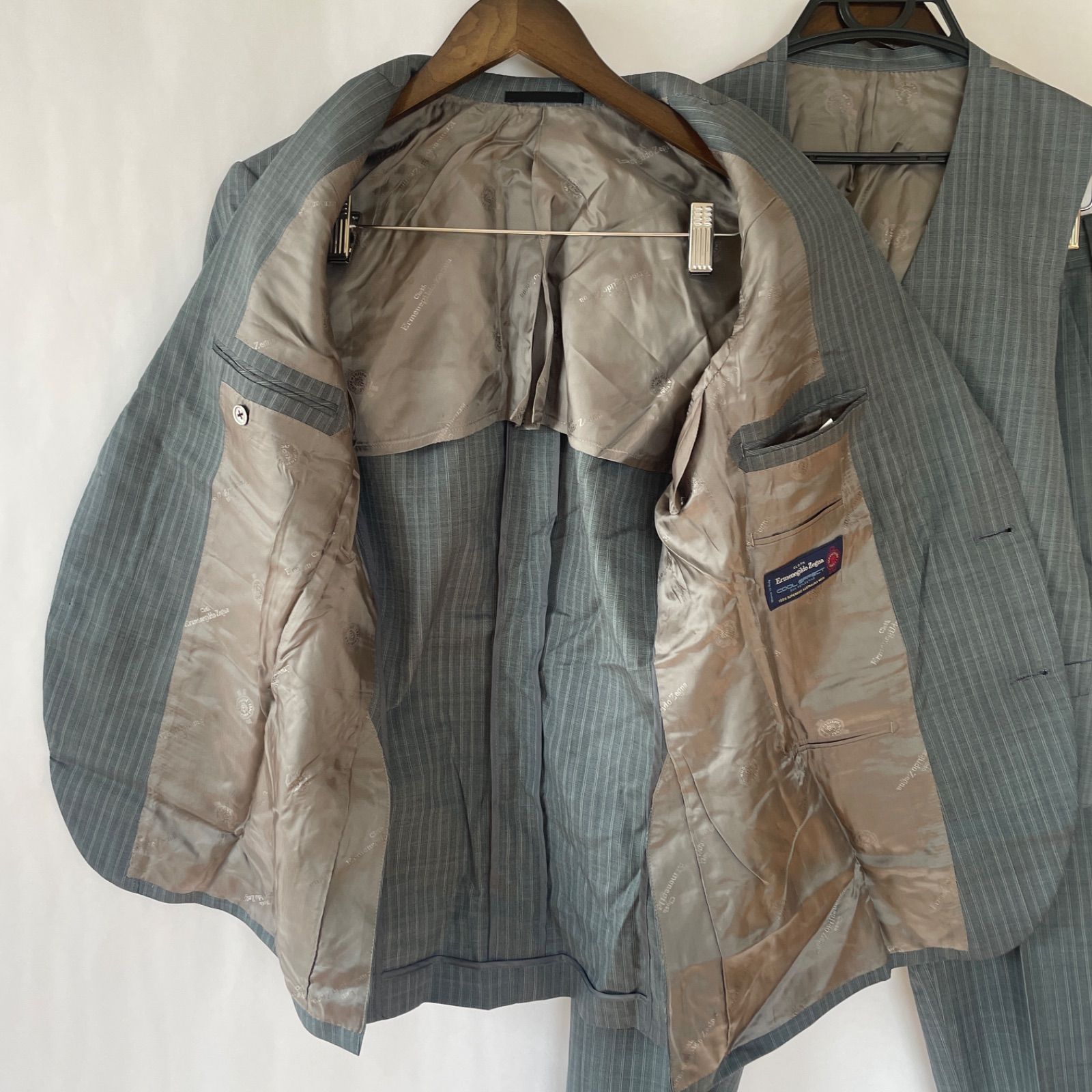 【エルメネジルド・ゼニア】オーダーメンズ スーツ (スリーピースセット)美品 美品】エルメネジルドゼニア cool effect メンズ オーダースーツ
