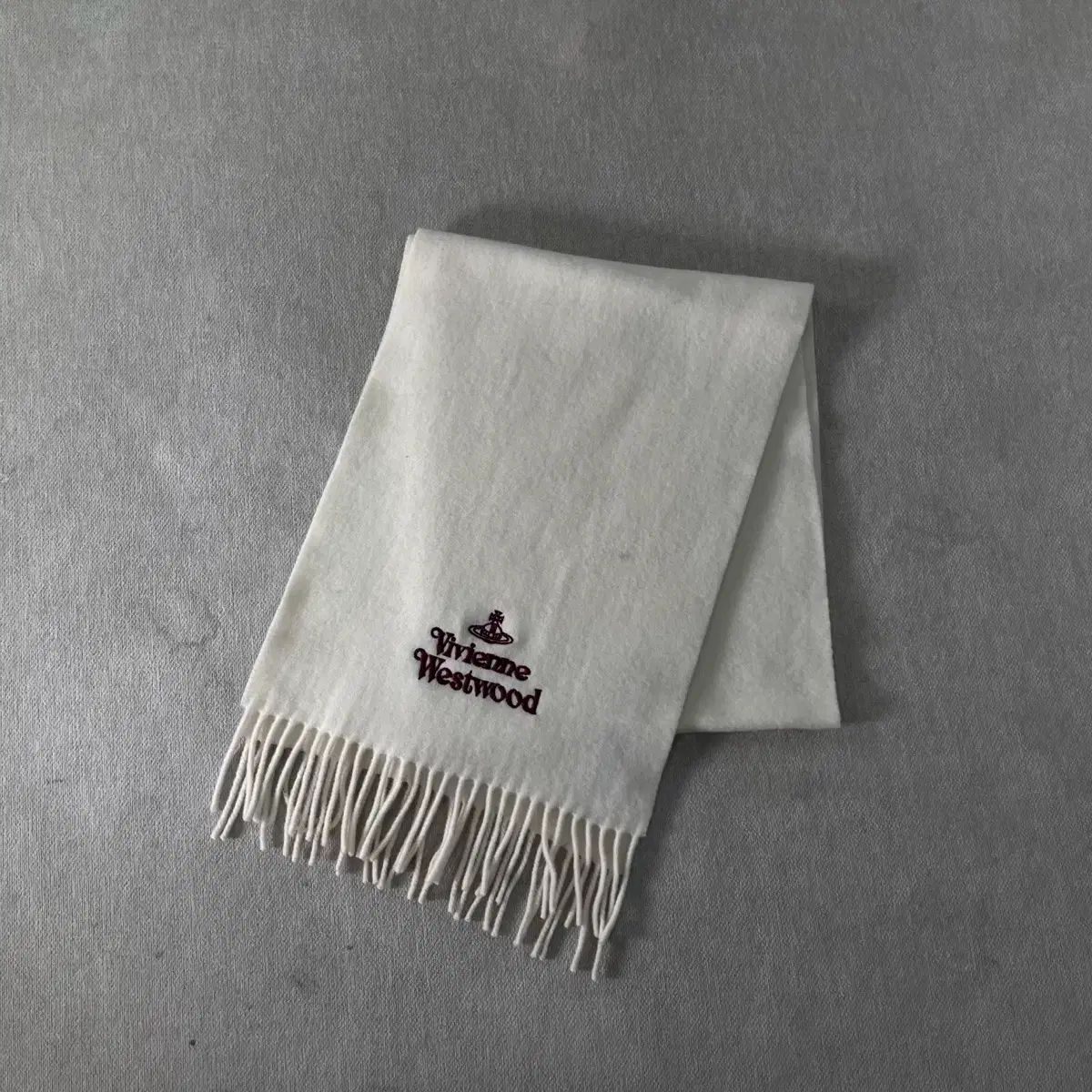 Vivienne Westwood ヴィヴィアン・ウエストウッド 刺繍 ロゴ ウール 白