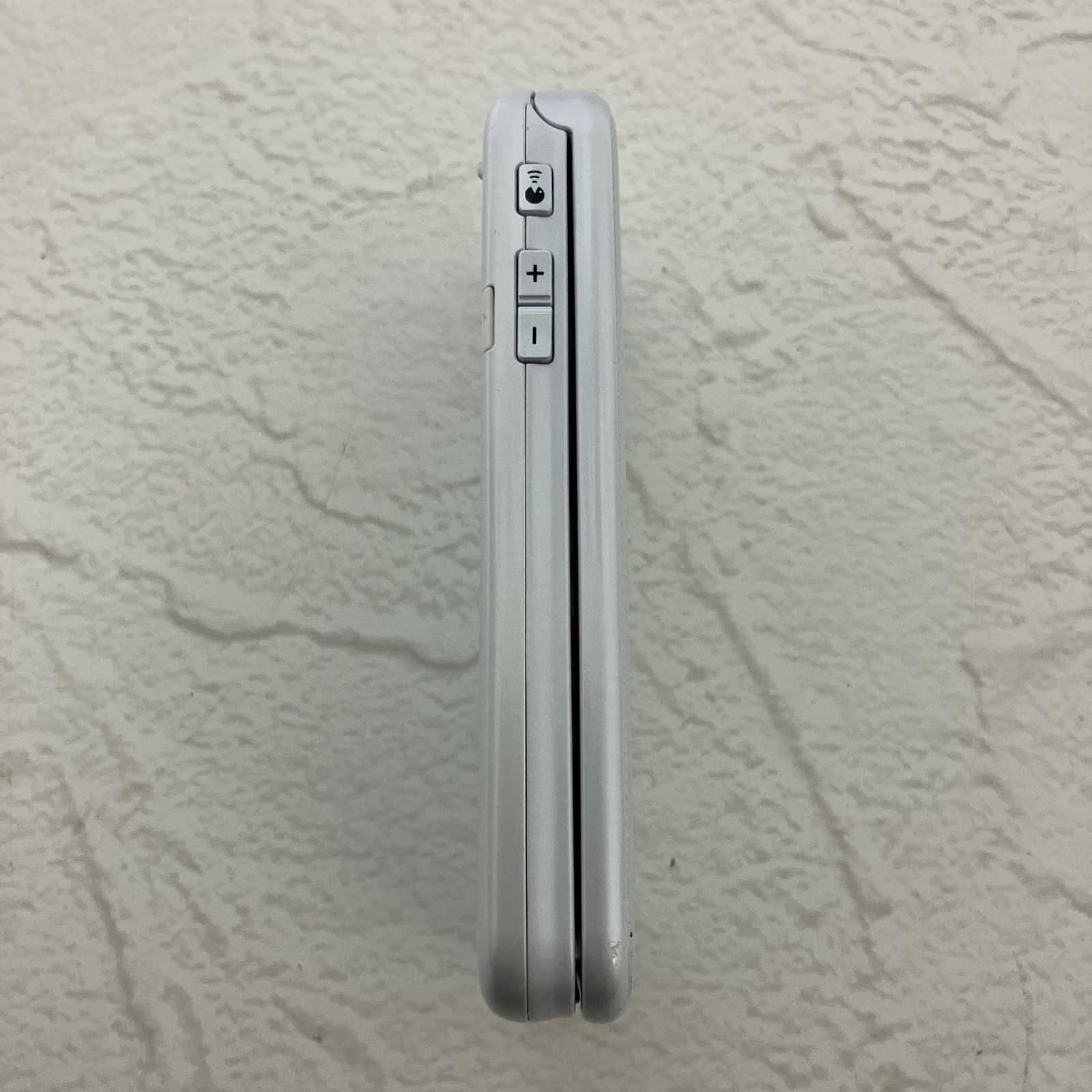 docomo らくらくホン F-01M 初期化済み 動作確認済み バッテリーなし