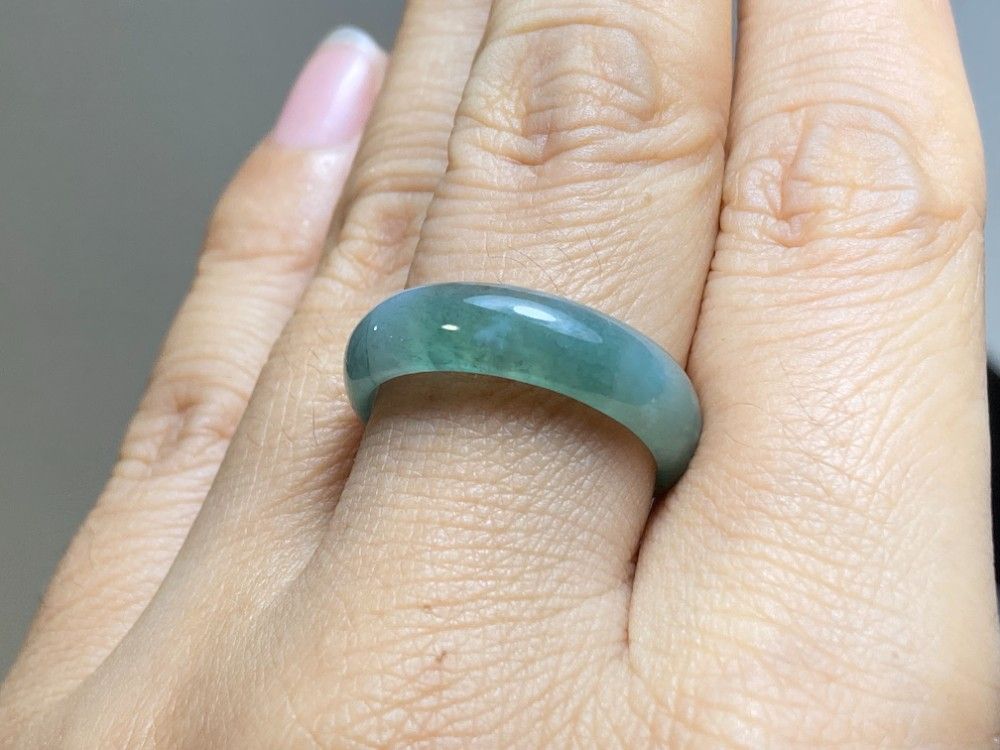 L16-43 氷種 18.0号 青緑 グアテマラ産 A貨 本翡翠 くりぬき リング