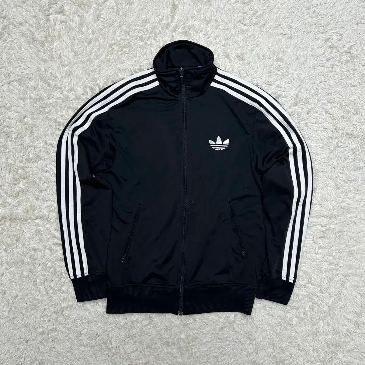アディダス 旧モデル ファイヤーバード ジャージ (M) - メルカリ