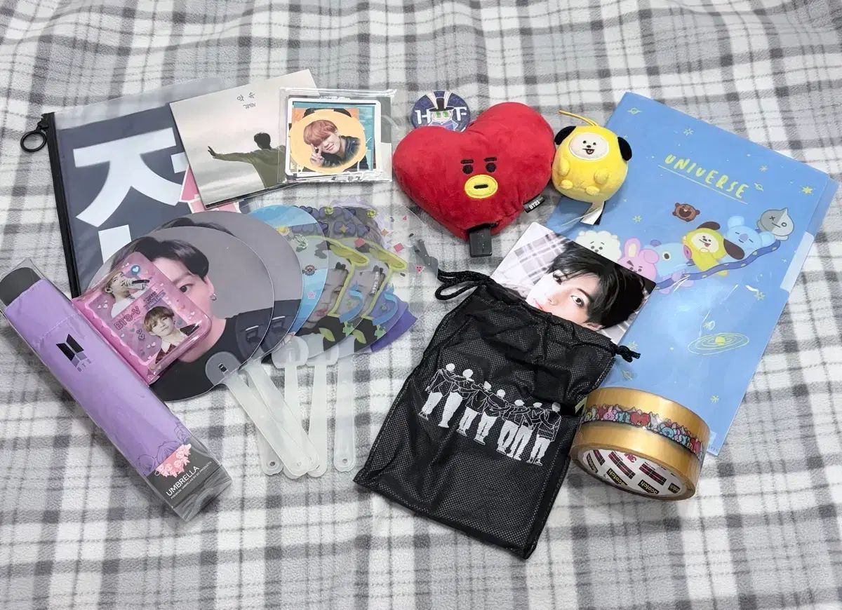 まとめ/在庫処分/多いです) BTS（防弾少年団・バンタン）公式グッズ＋