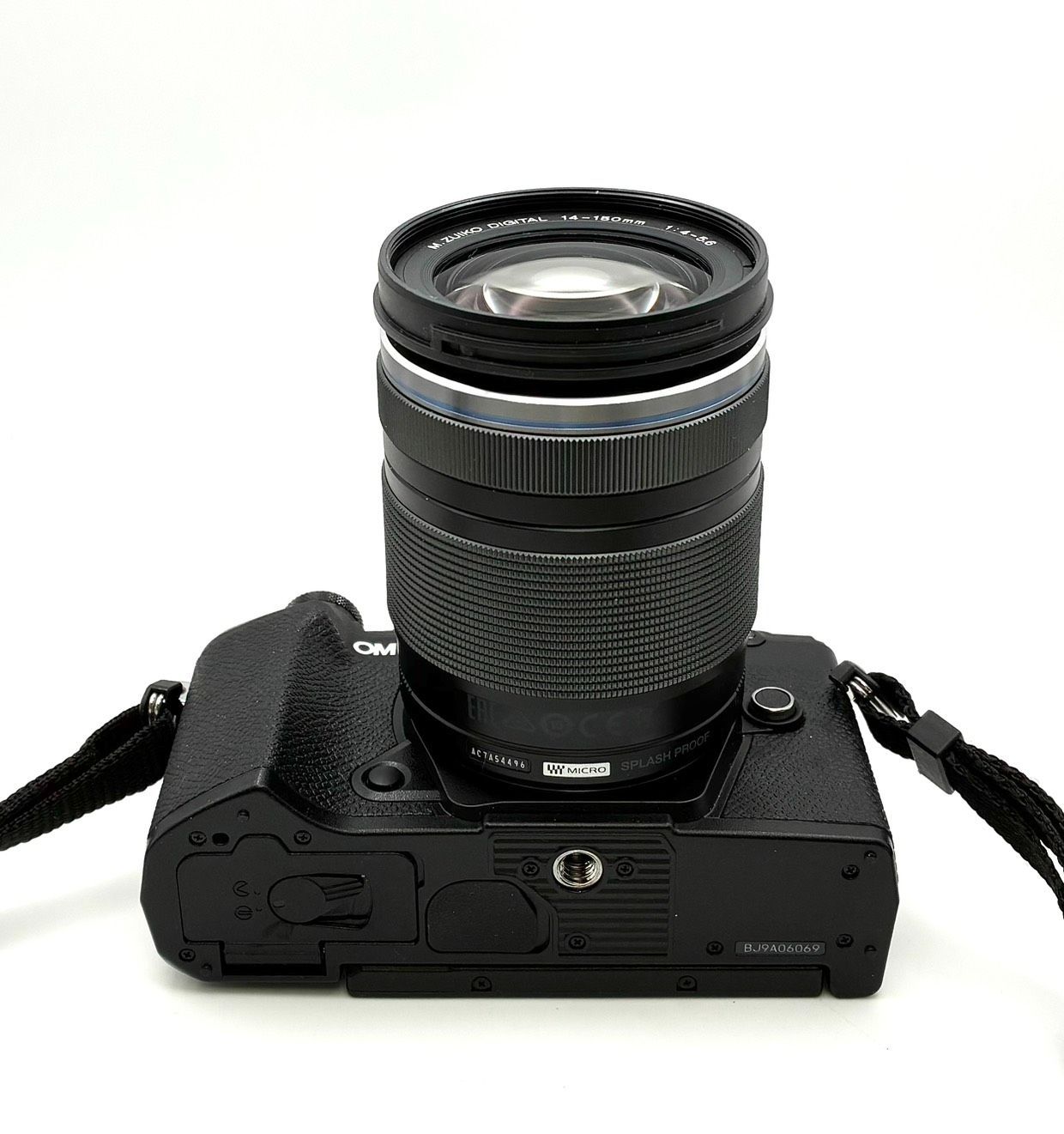 完動品 外観美品】ほぼ未使用 シャッター回数 1372回 OLYMPUS OM-D E 