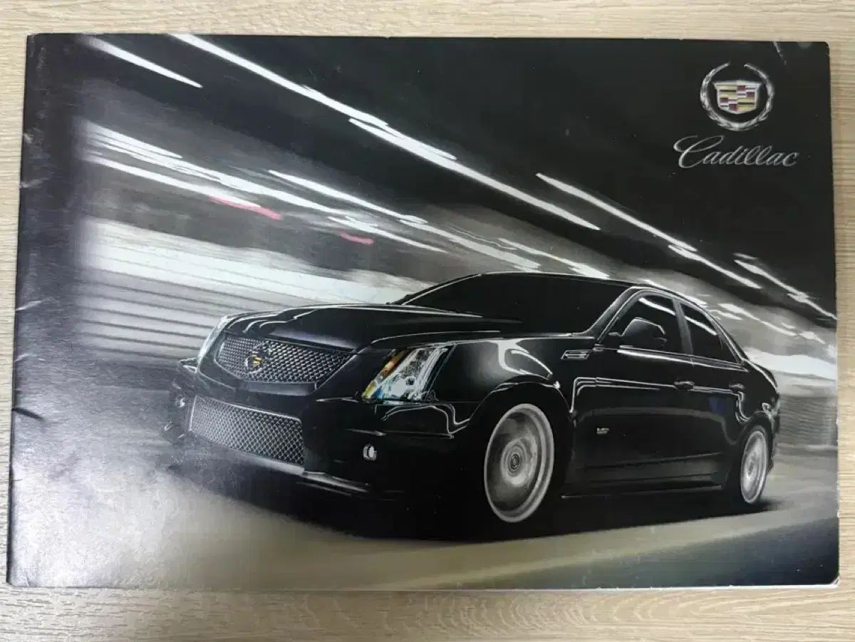 自動車カタログ| キャデラック全車種カタログ 2009-11年
