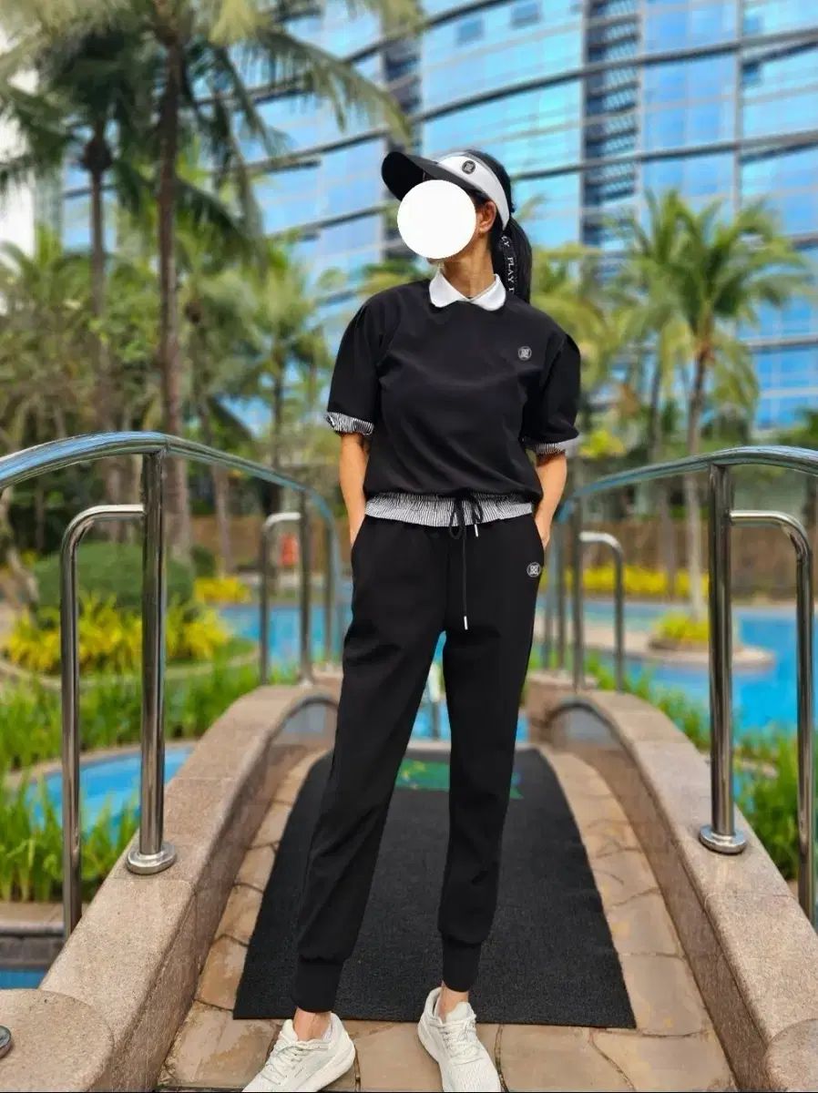 G FORE(ジーフォア) 春新商品 レディース ラブリー ツリー ジョガー