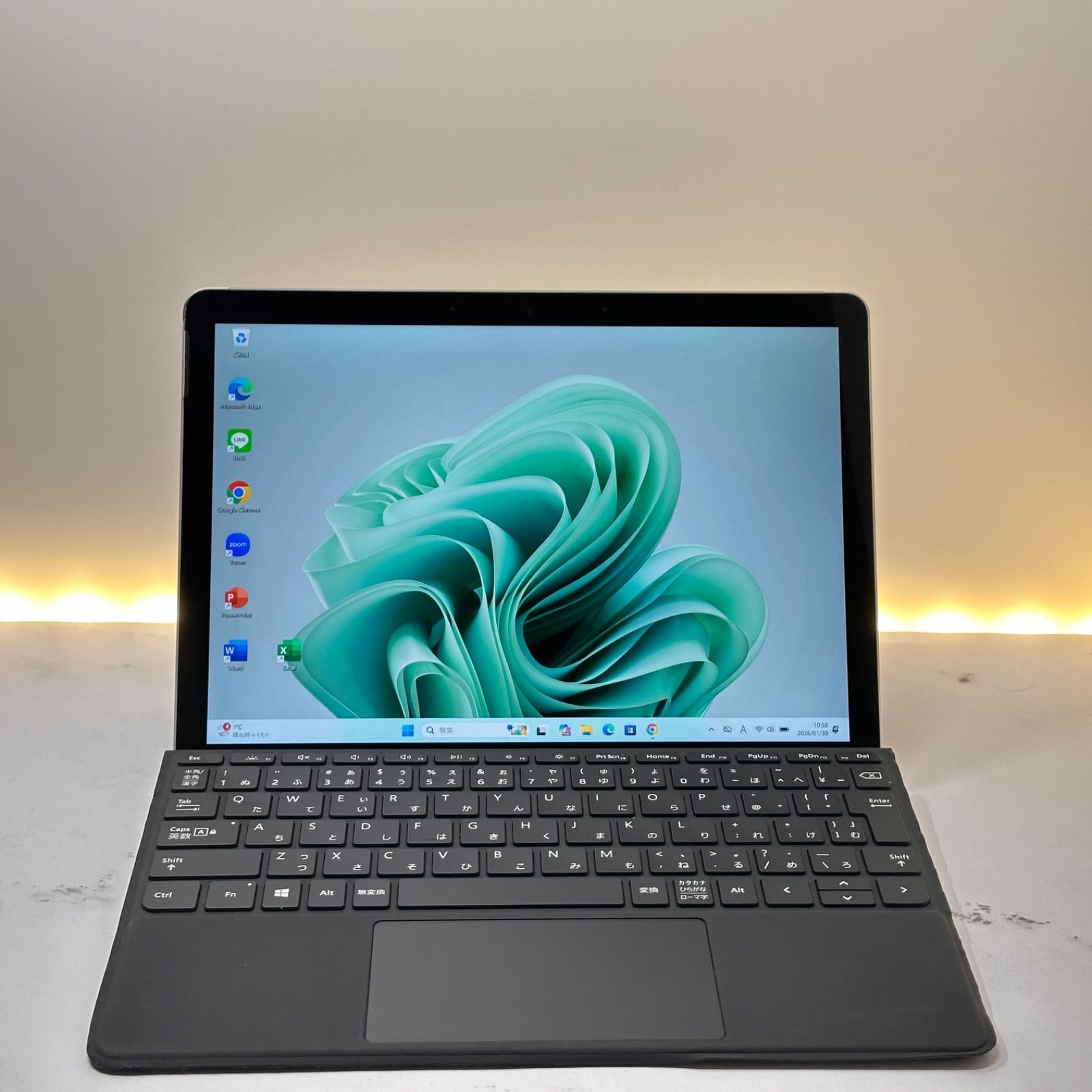 バッテリー良好】Surface Go2 P-4425Y/4GB/64GB - メルカリ