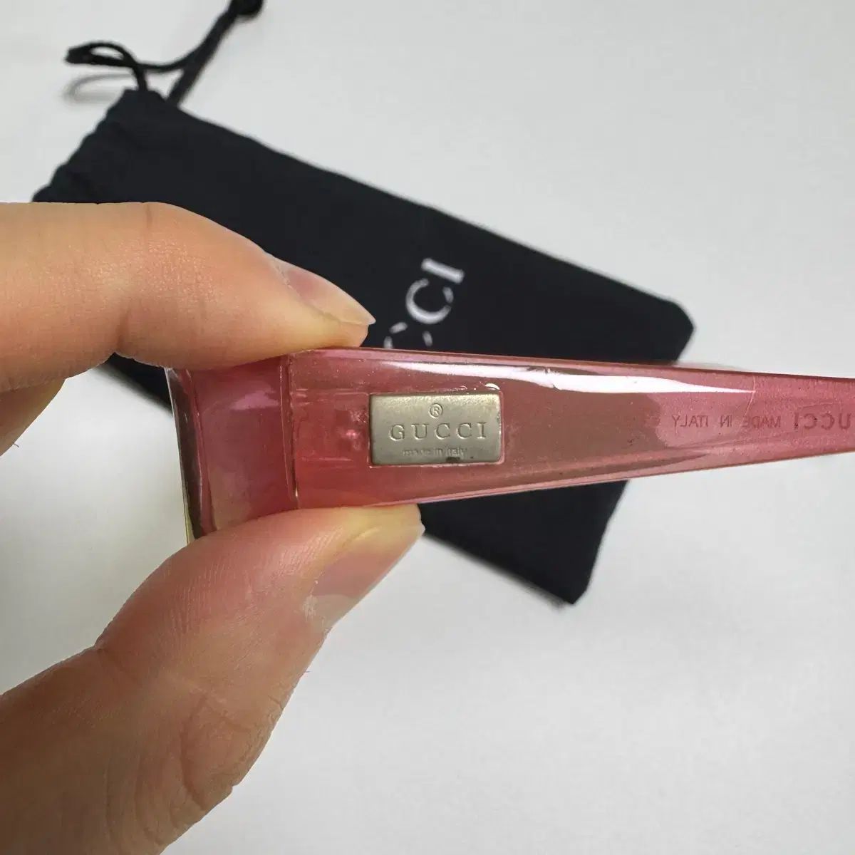 グッチ ピンク キャットアイ サングラス - メルカリ