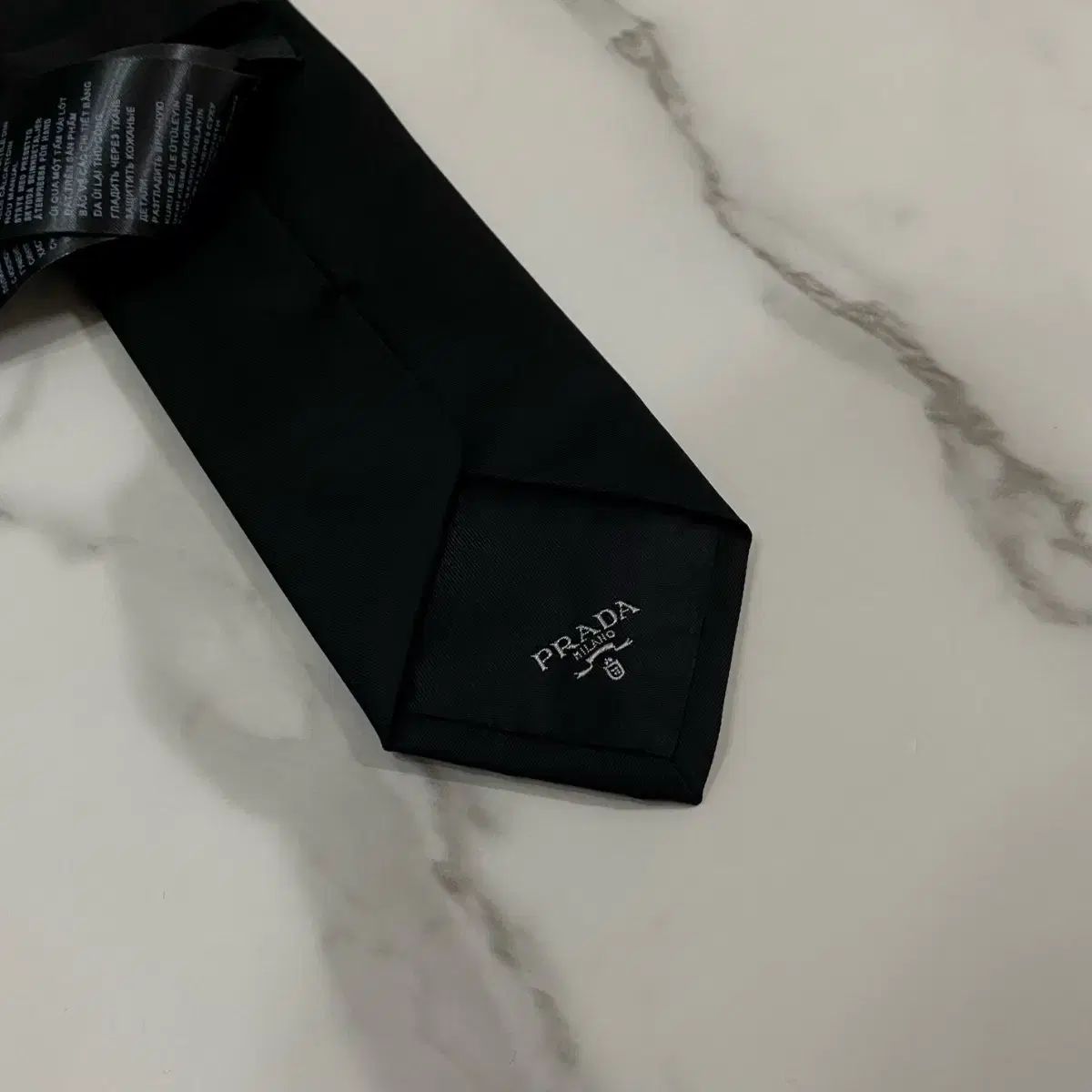 ほぼ新品 PRADA プラダ Re-Nylon ギャバジン 三角ロゴ ネックタイ