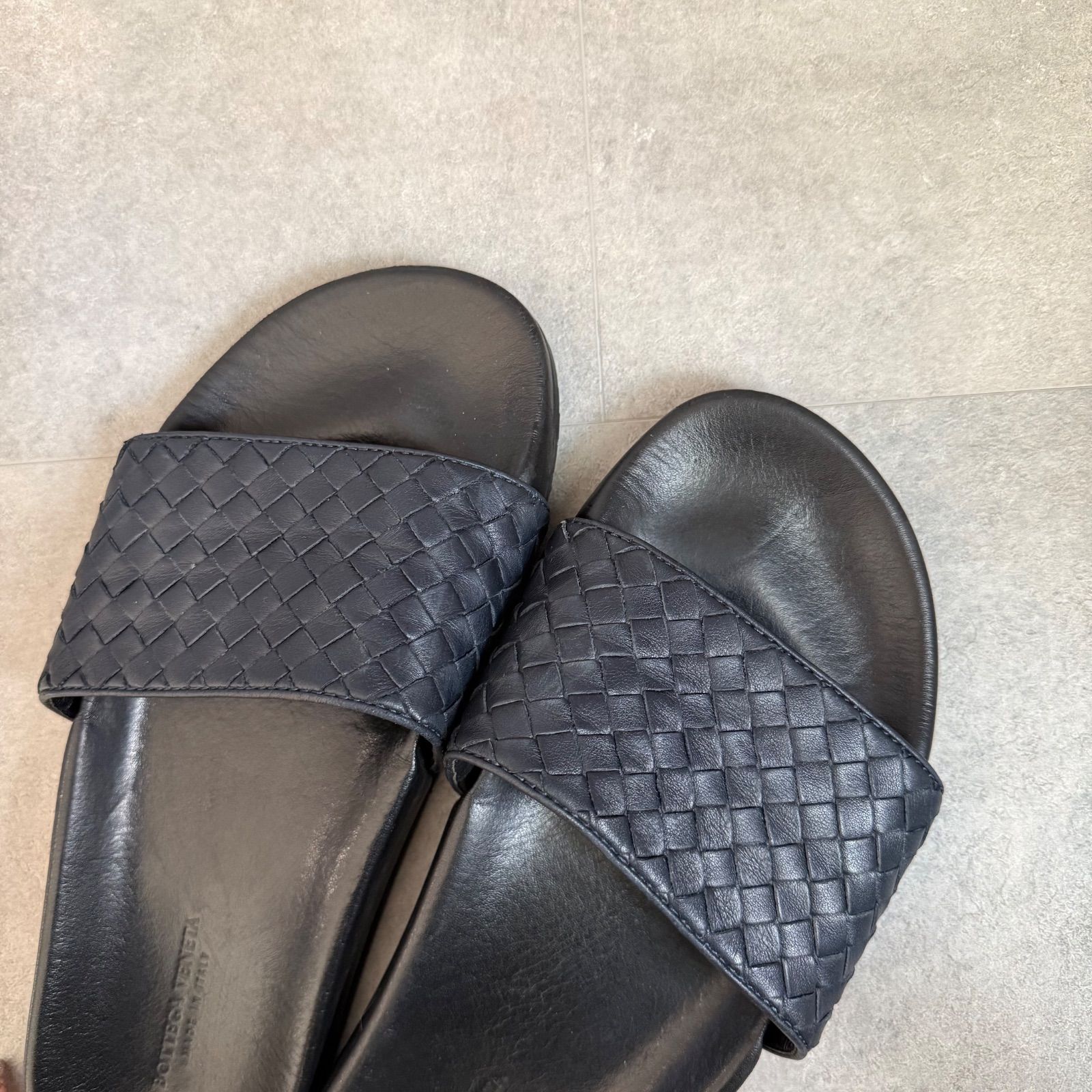 BOTTEGA VENETA ボッテガヴェネタ イントレチャート レザー スライド