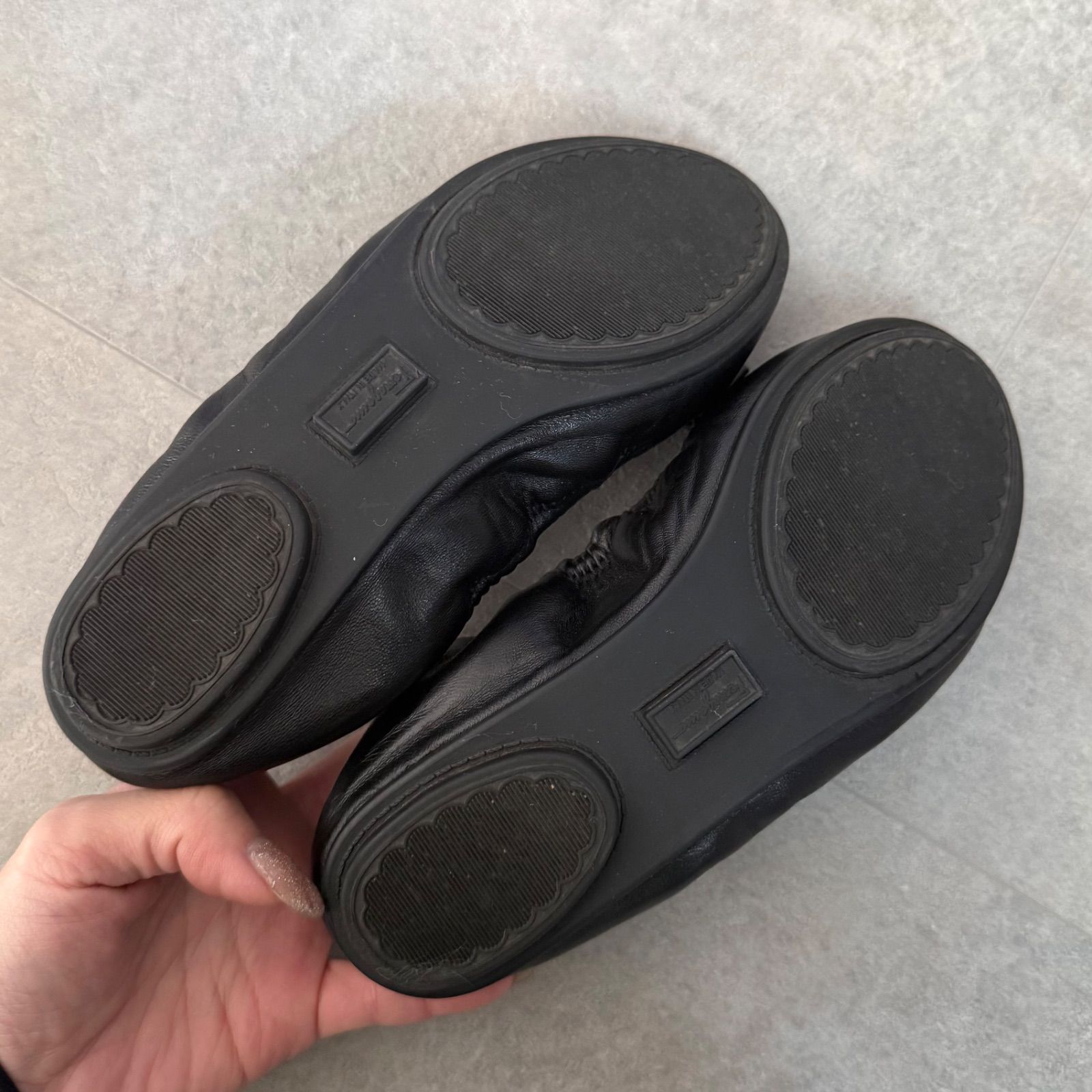 極美品 SalvatoreFerragamo サルヴァトーレフェラガモ ヴァラリボン