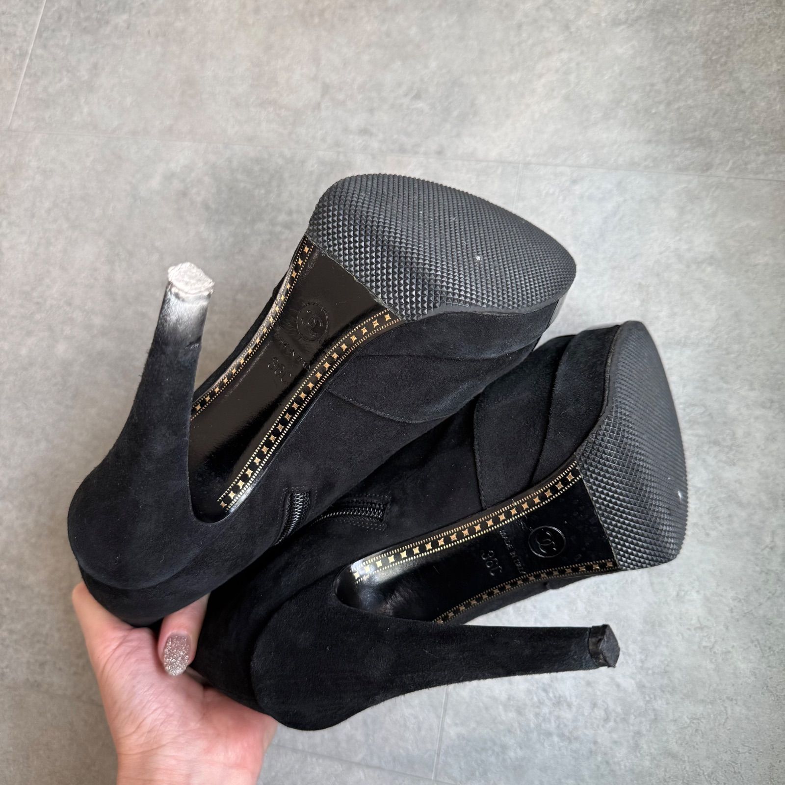 CHANEL シャネル ココマーク スエード パテントレザー ショートブーツ