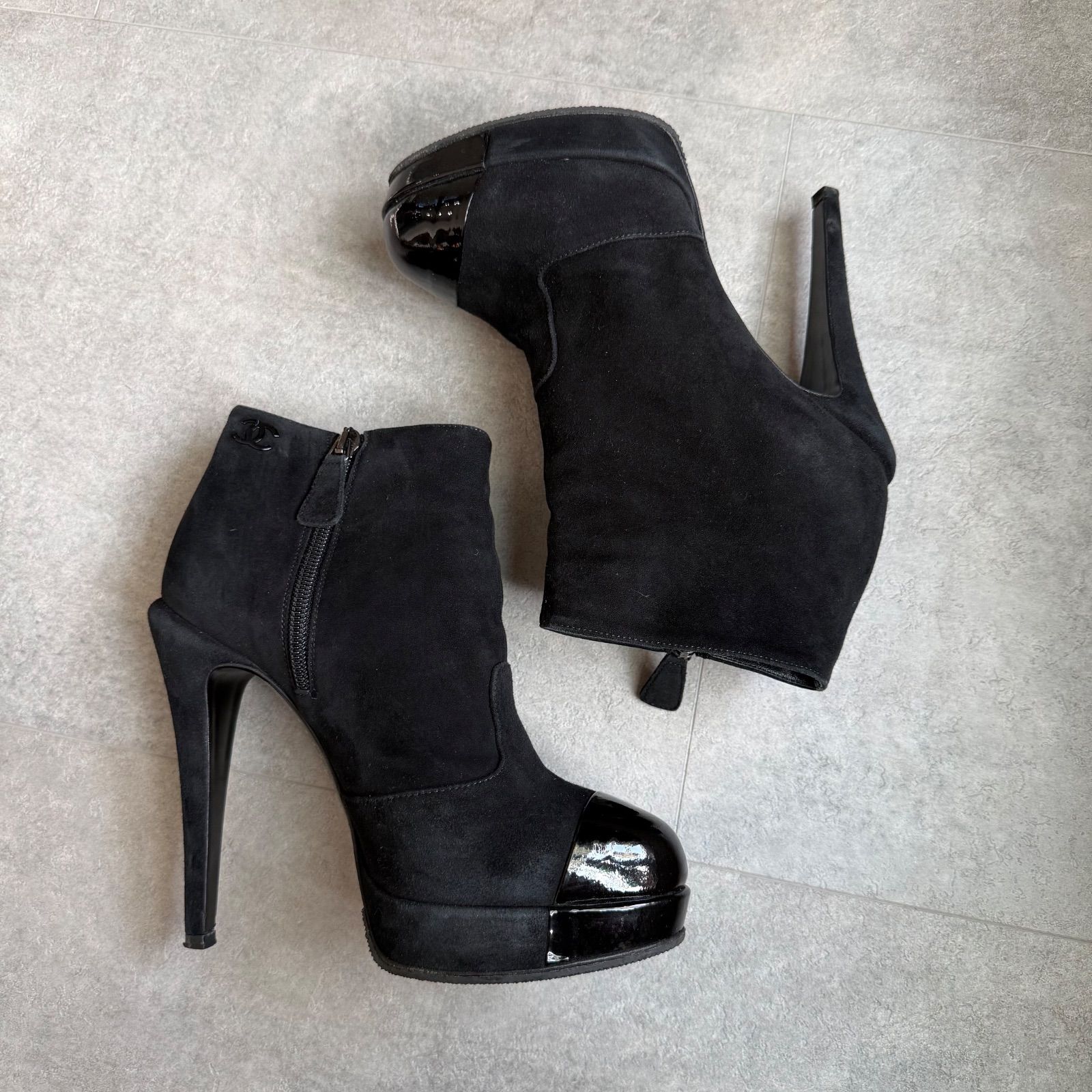 CHANEL シャネル ココマーク スエード パテントレザー ショートブーツ