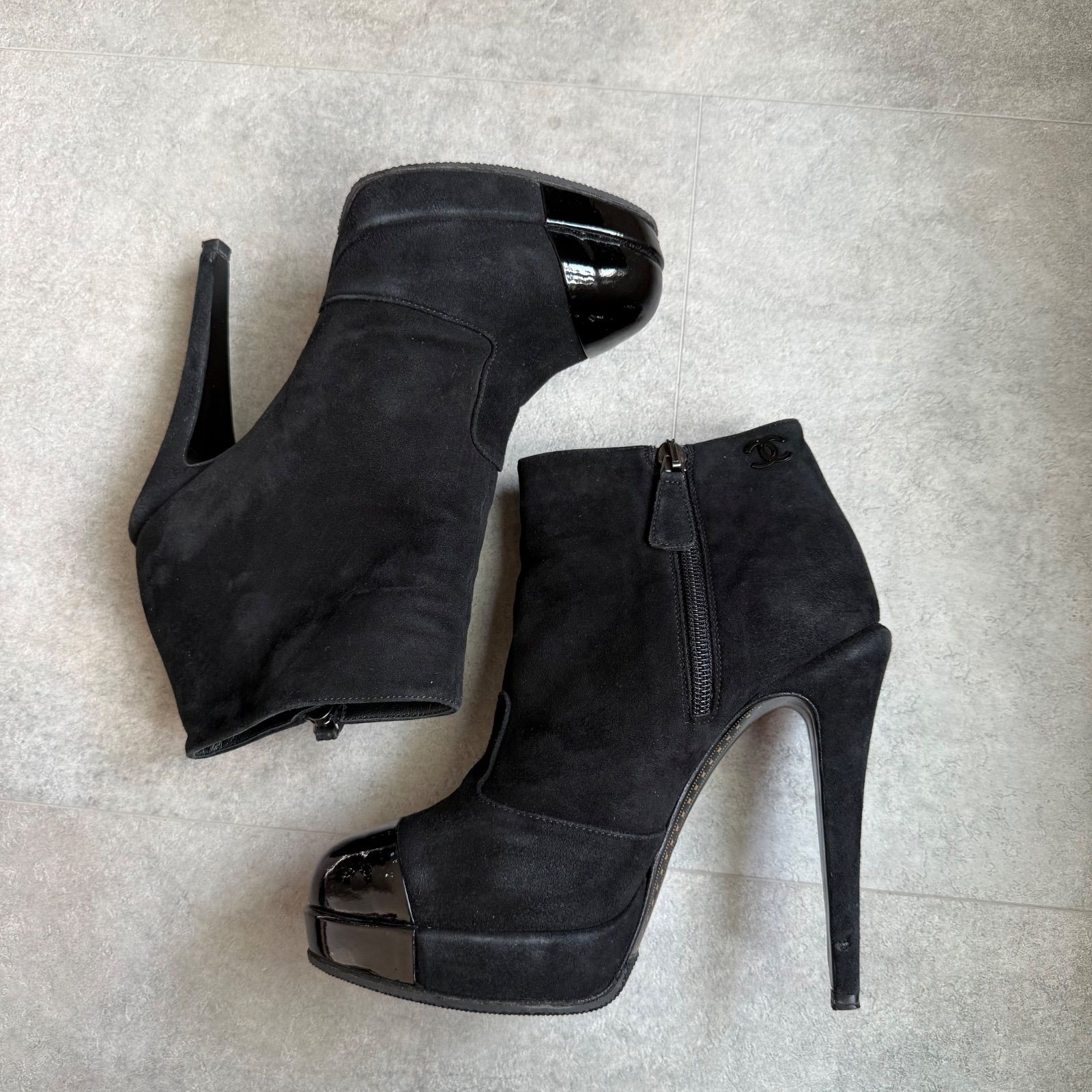 CHANEL シャネル ココマーク スエード パテントレザー ショートブーツ