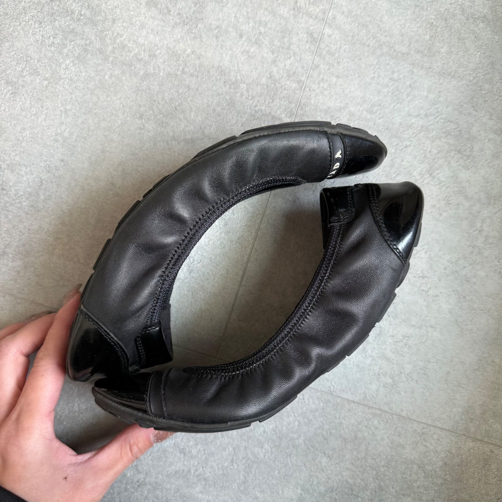 美品 PRADA プラダ ロゴ バレエシューズ フラットシューズ ラムレザー 