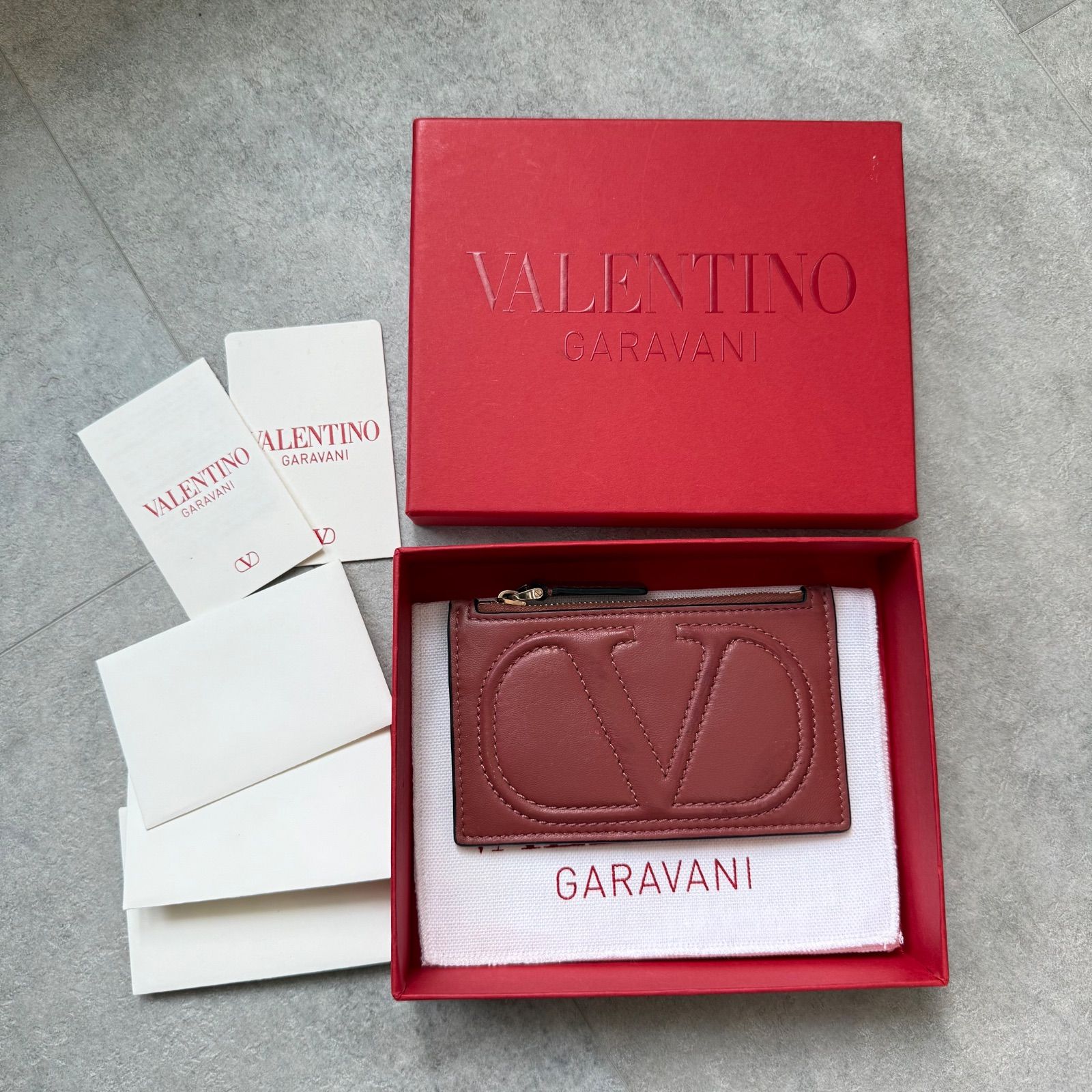 VALENTINO GARAVANI ヴァレンティノガラヴァーニ フラグメントケース 