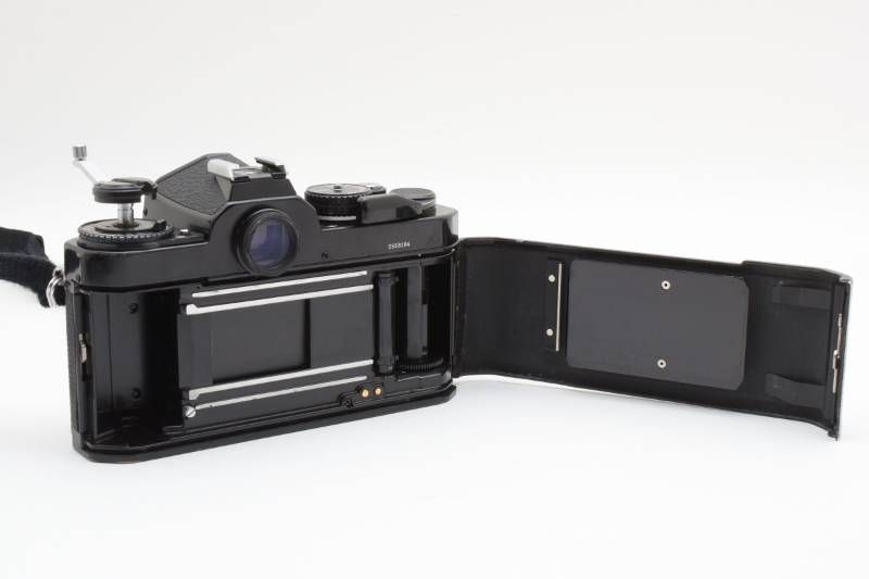 ジャンク】Nikon ニコン FE2 黒 ブラック ボディ フィルム一眼カメラ