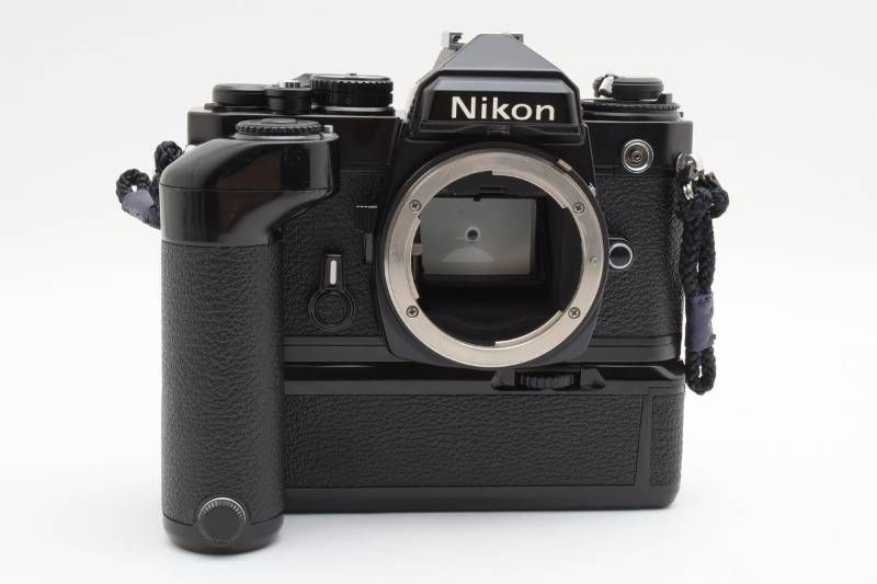 Nikon ニコン 人気の一眼レフカメラ FE 黒　MD-12/MF-12 実用外観美品】Nikon ニコン FE 黒 ブラック / MD-12 モータードライブ