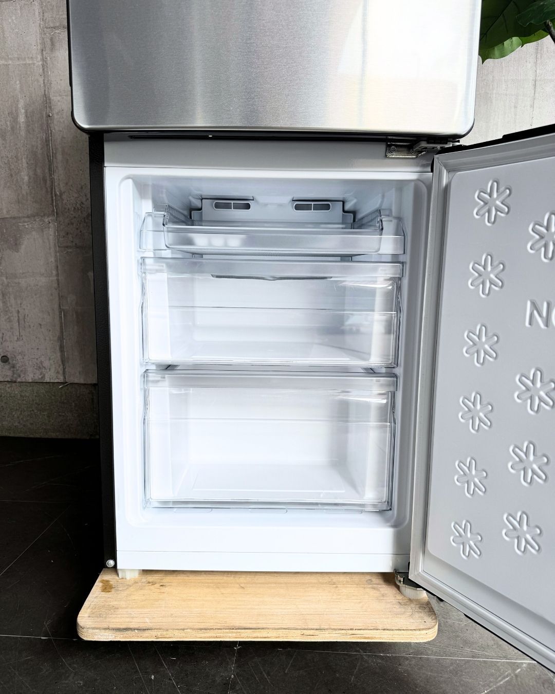 設置まで✨ TOSHIBA 一人暮らし冷蔵庫 148L✨ 2020年製⭕️ - メルカリ