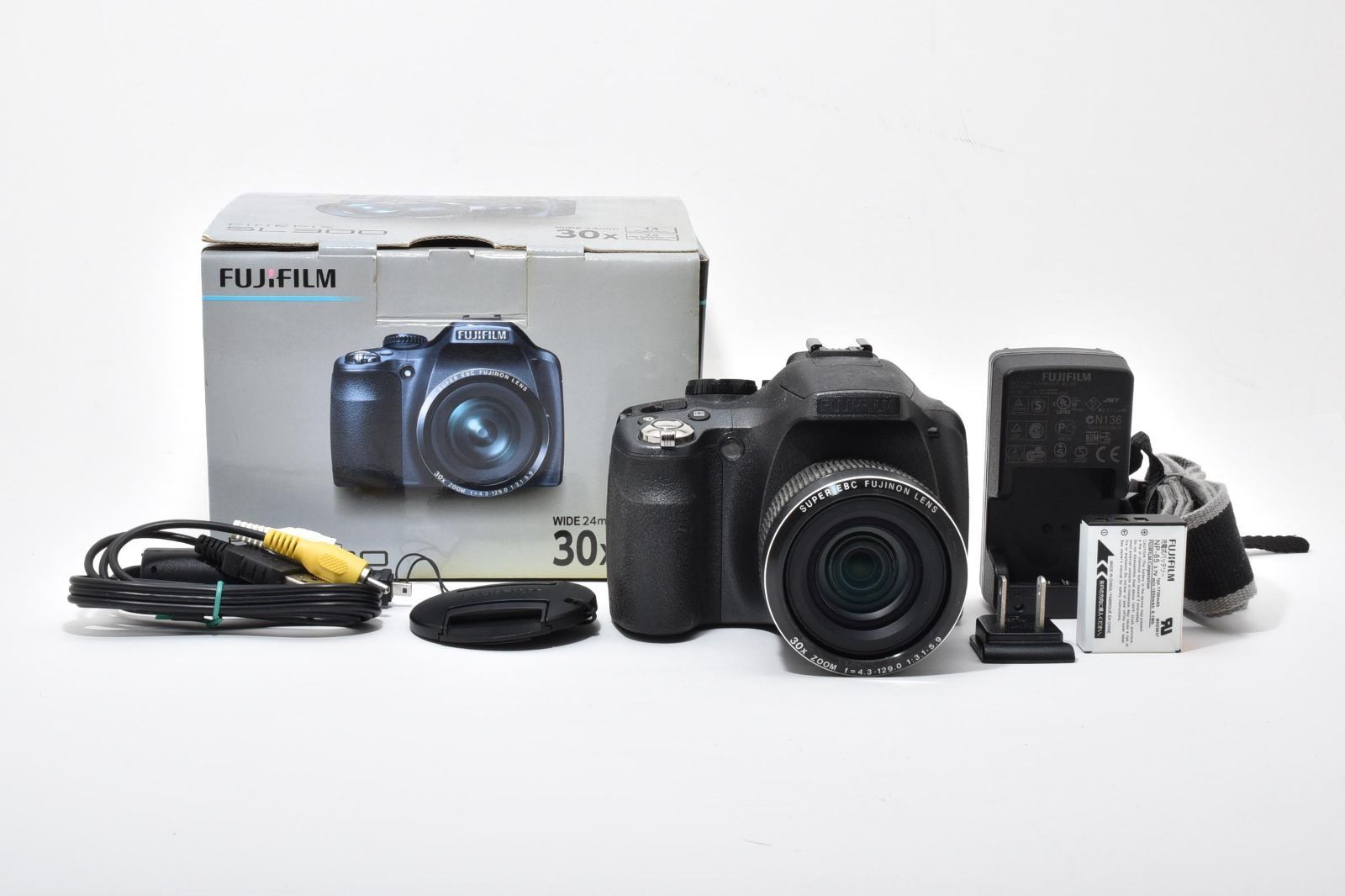 【中古】FUJIFILM デジタルカメラ Fine Pix SL300 FUJIFILM（フジフイルム） 【中古】 【並品】 FinePix SL300 ホワイト