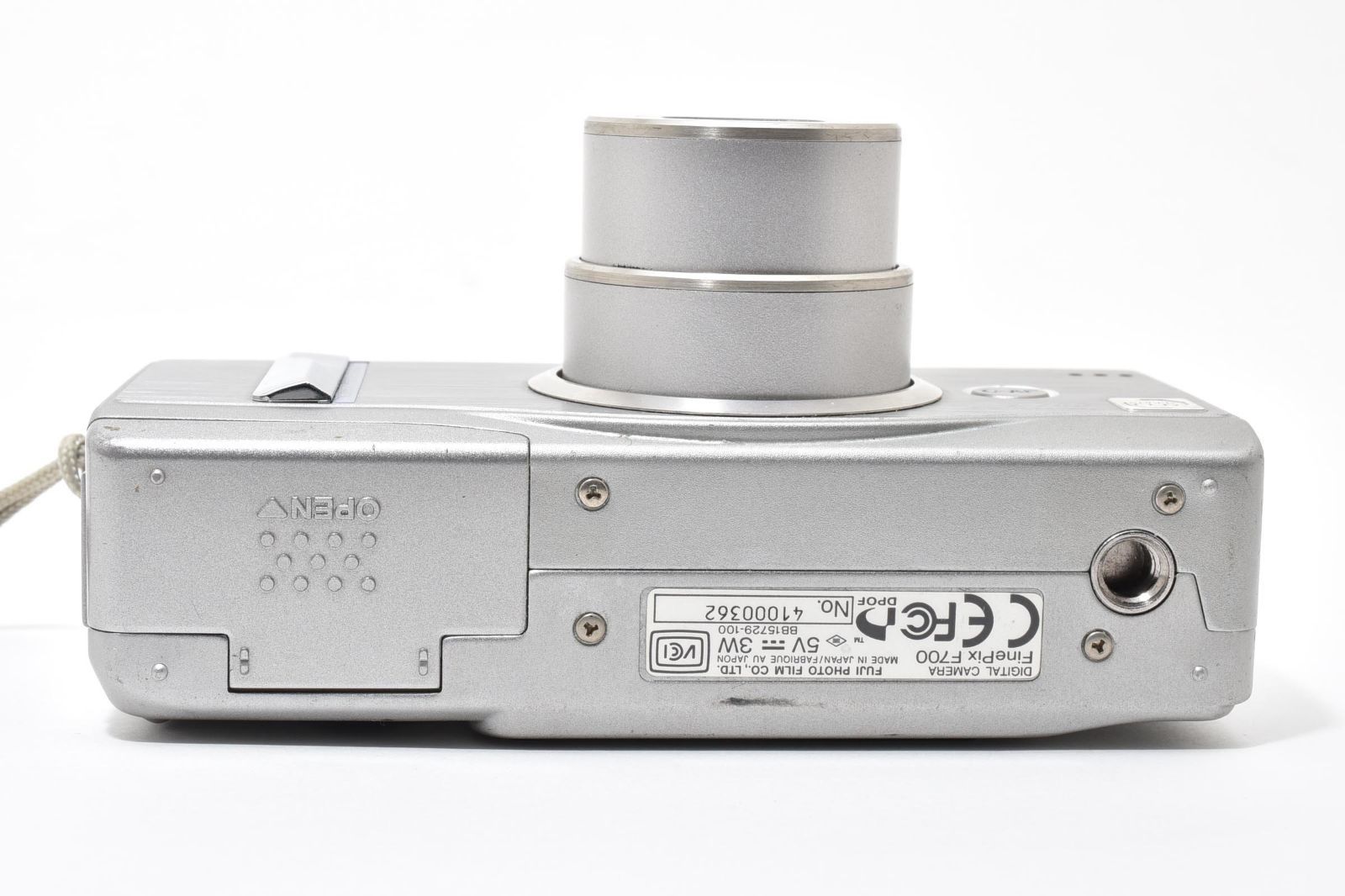 5633 【良品】 Fujifilm Finepix F700 Compact Digital Camera 動作