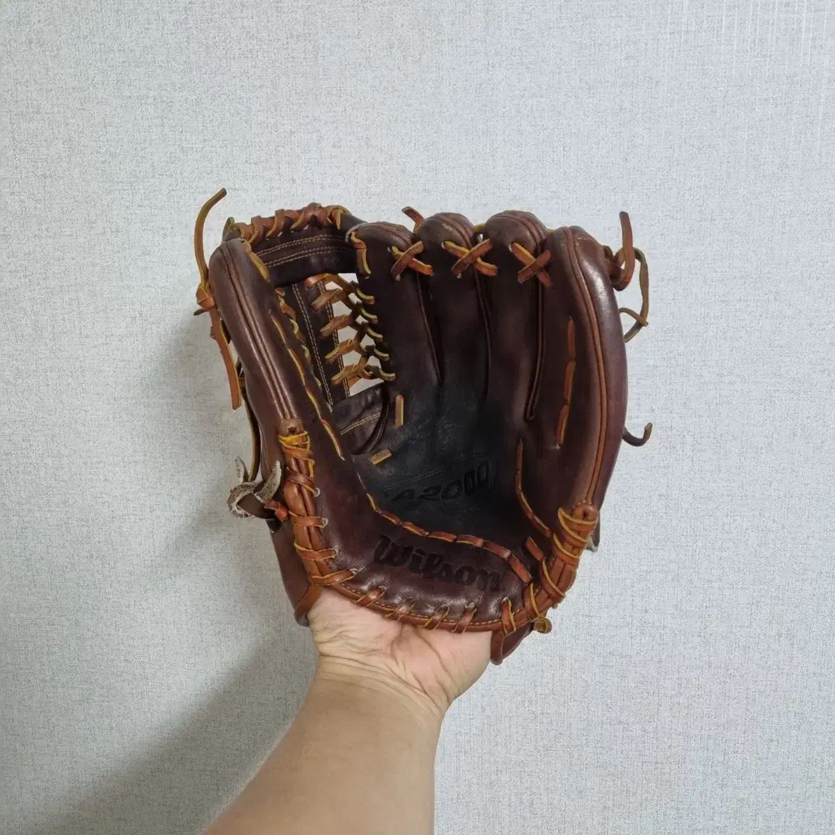 ウィルソン A2000 投手用グローブ